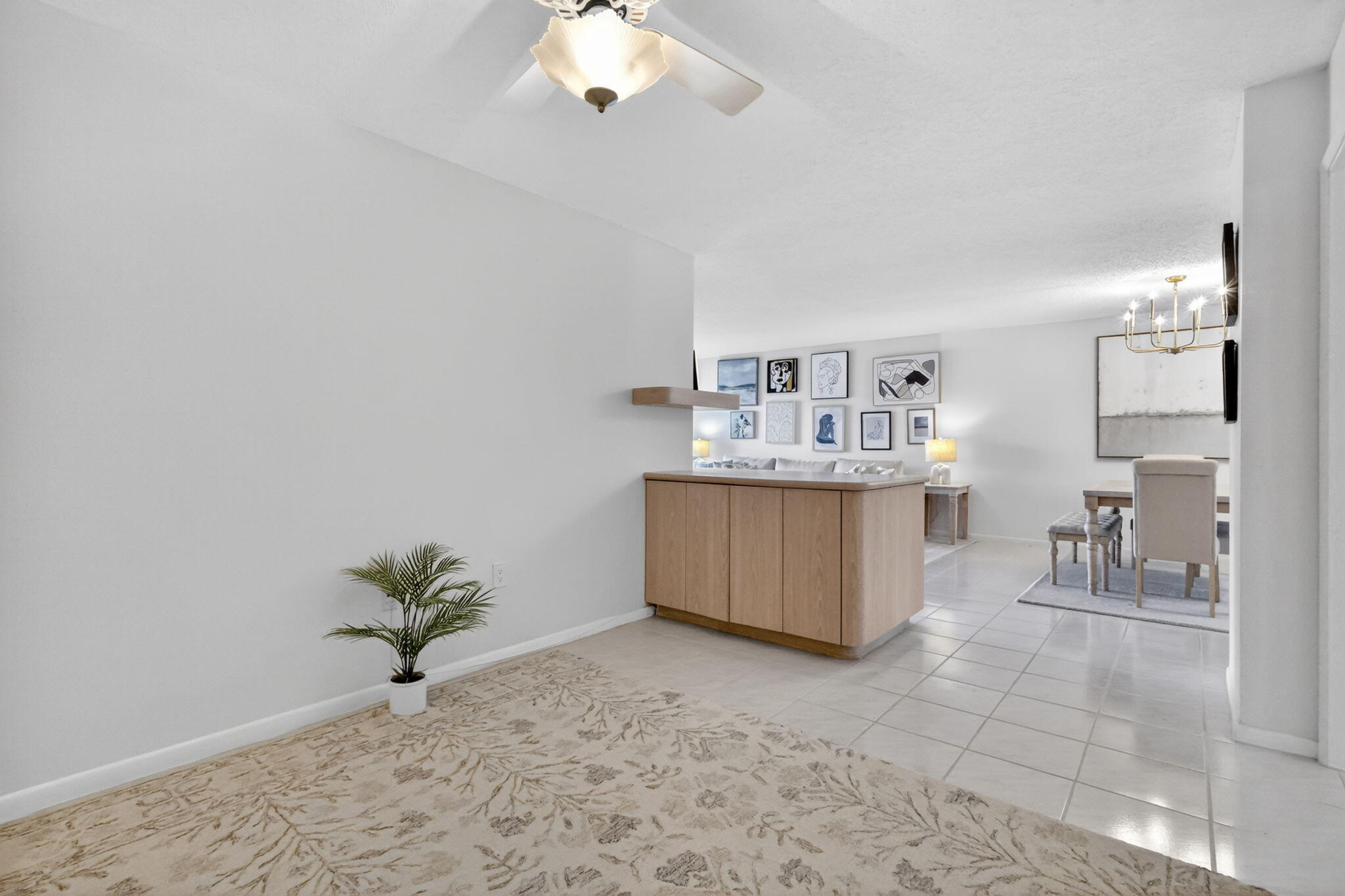 HUNTINGTON POINTE - Residential