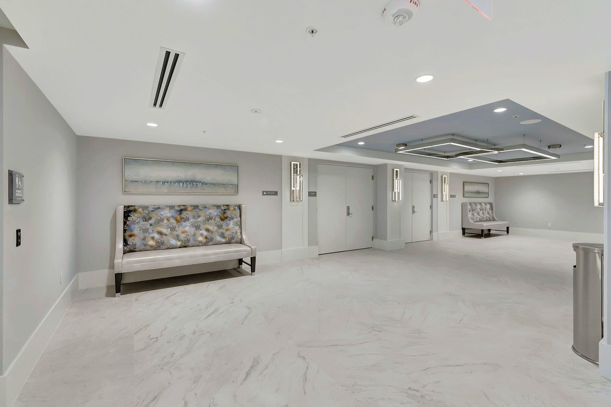 HUNTINGTON POINTE - Residential