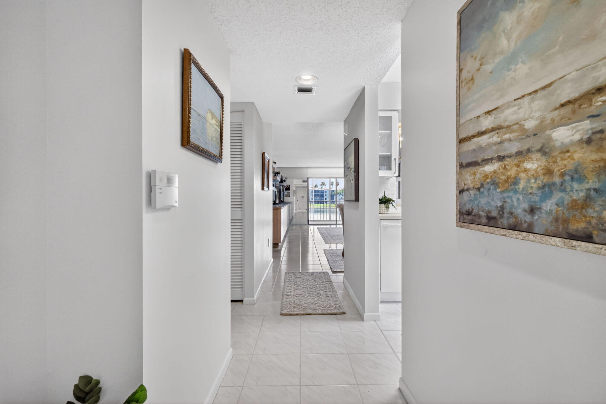 HUNTINGTON POINTE - Residential
