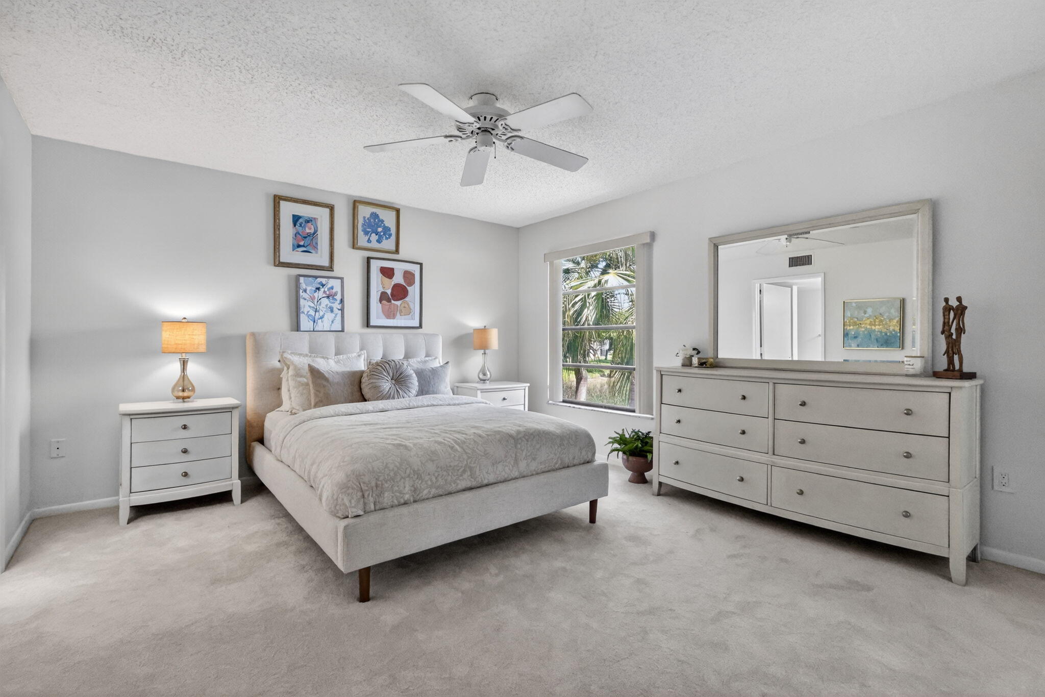 HUNTINGTON POINTE - Residential