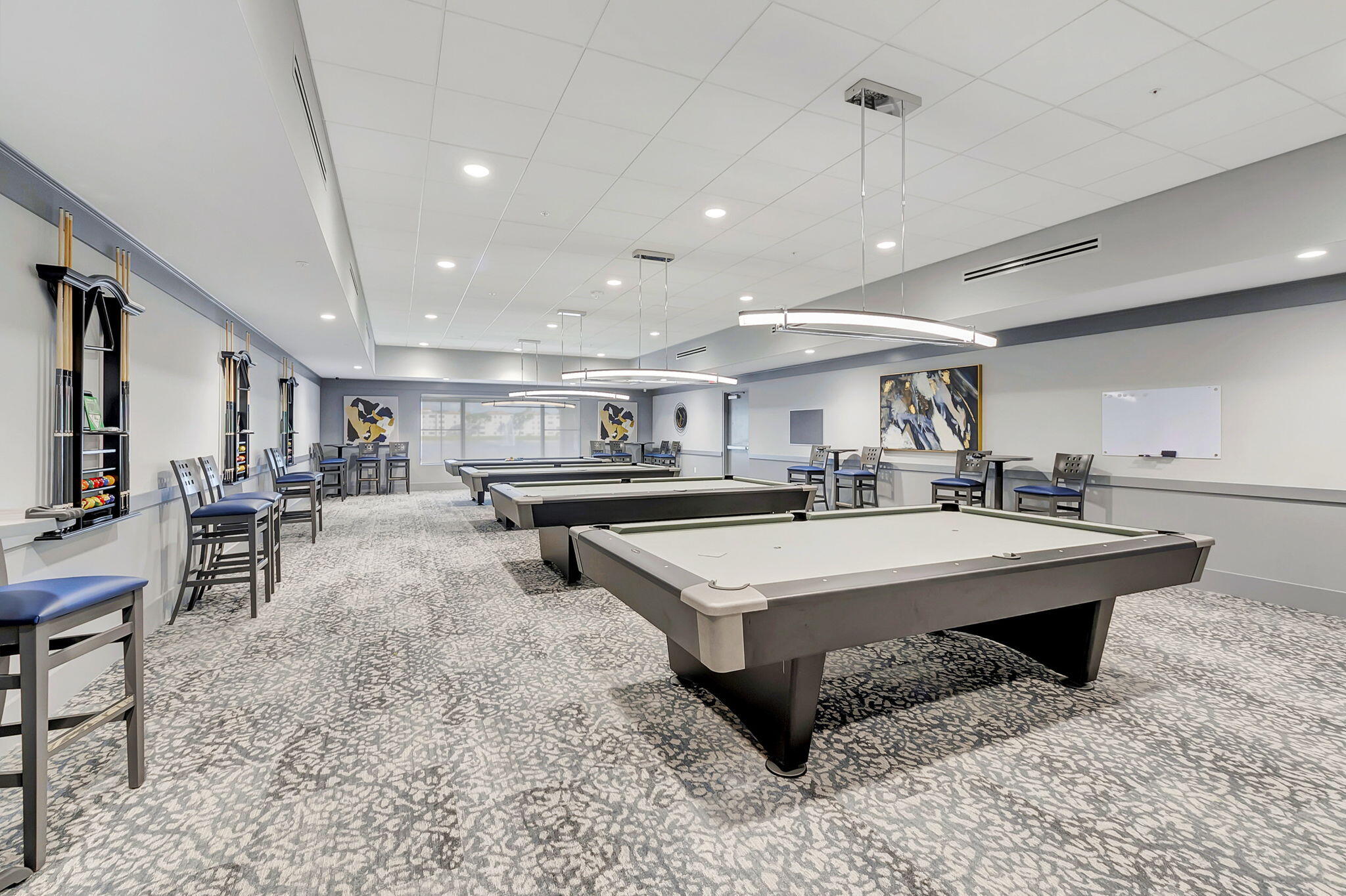 HUNTINGTON POINTE - Residential