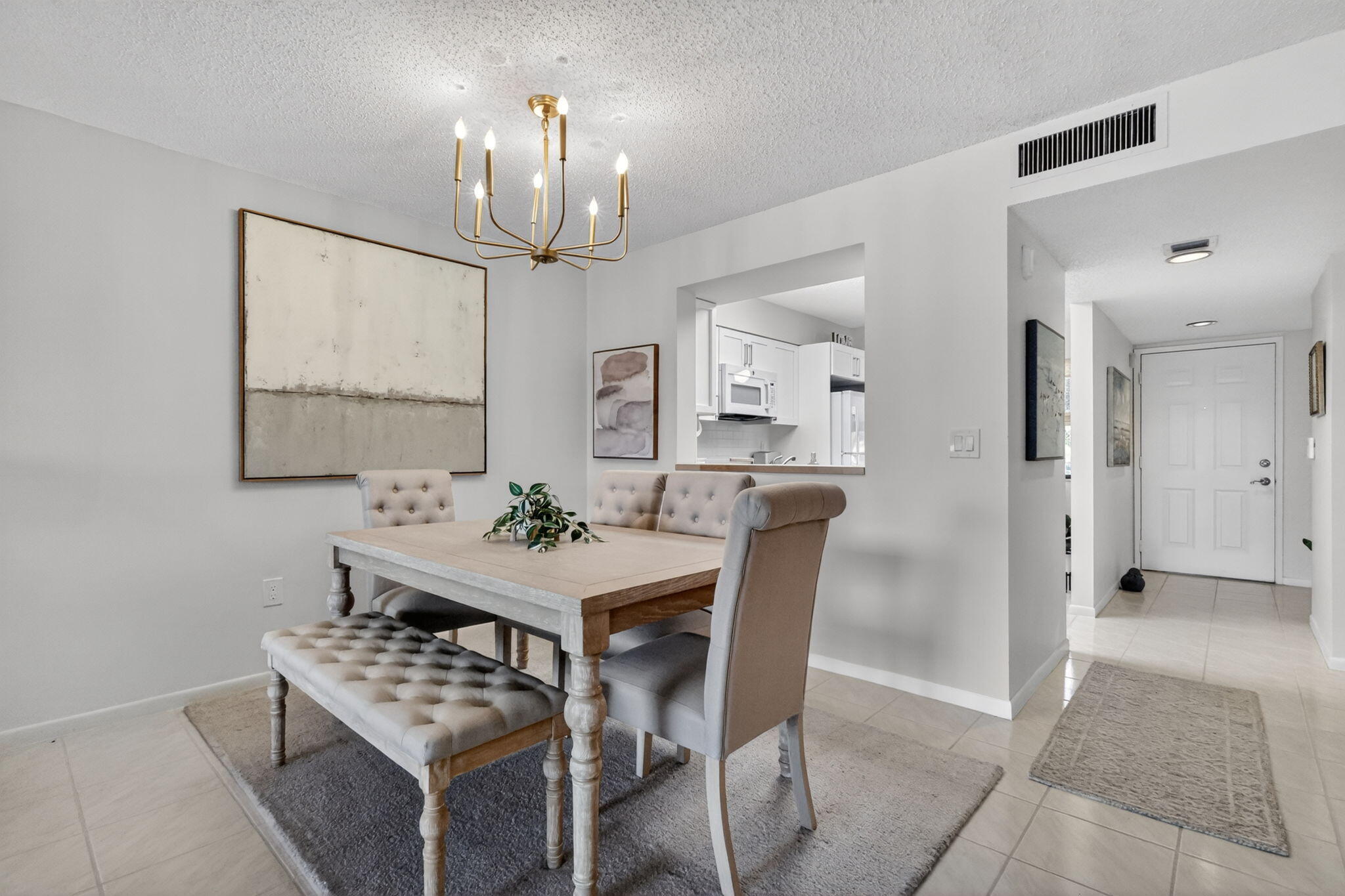 HUNTINGTON POINTE - Residential
