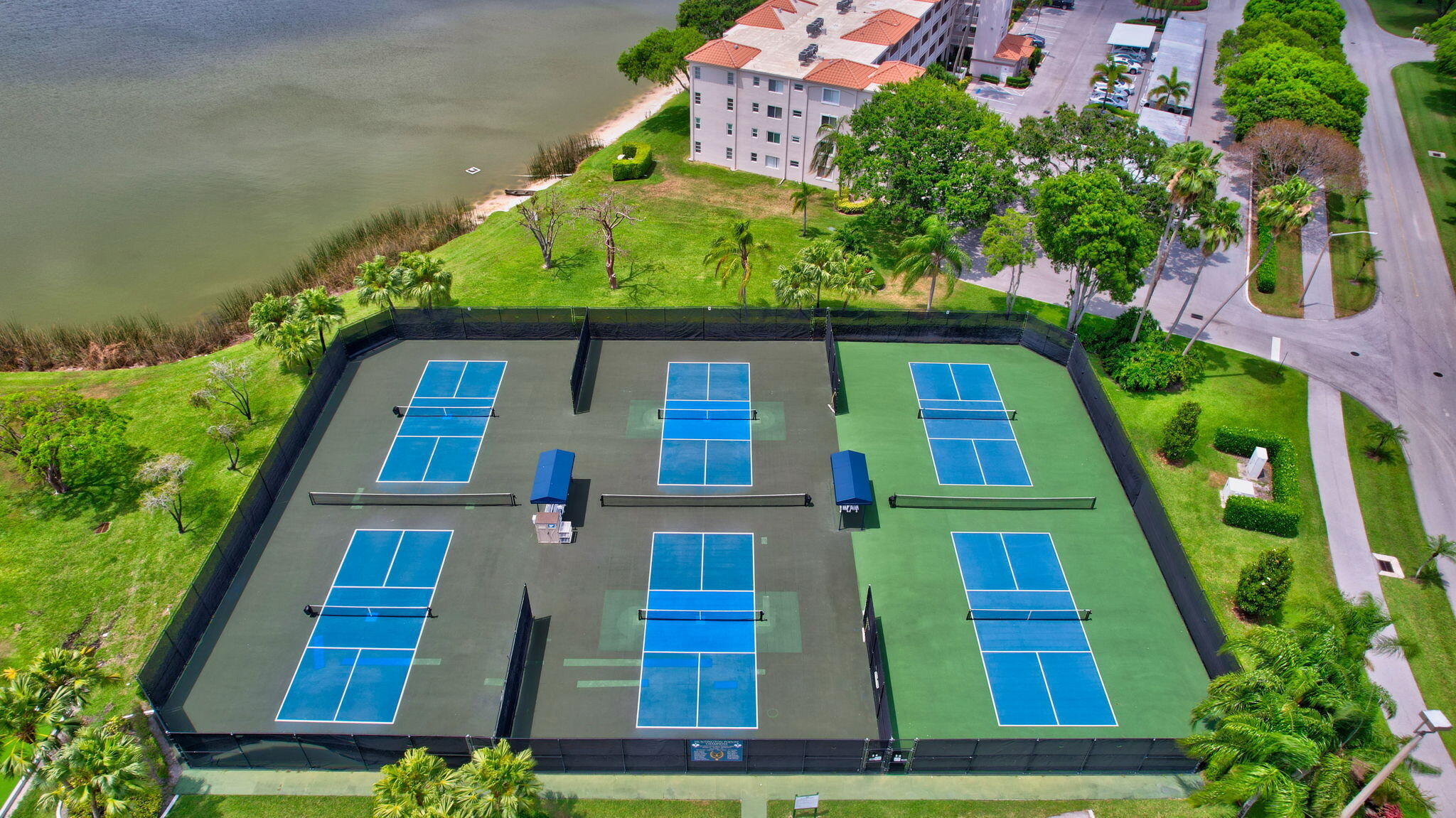 HUNTINGTON POINTE - Residential