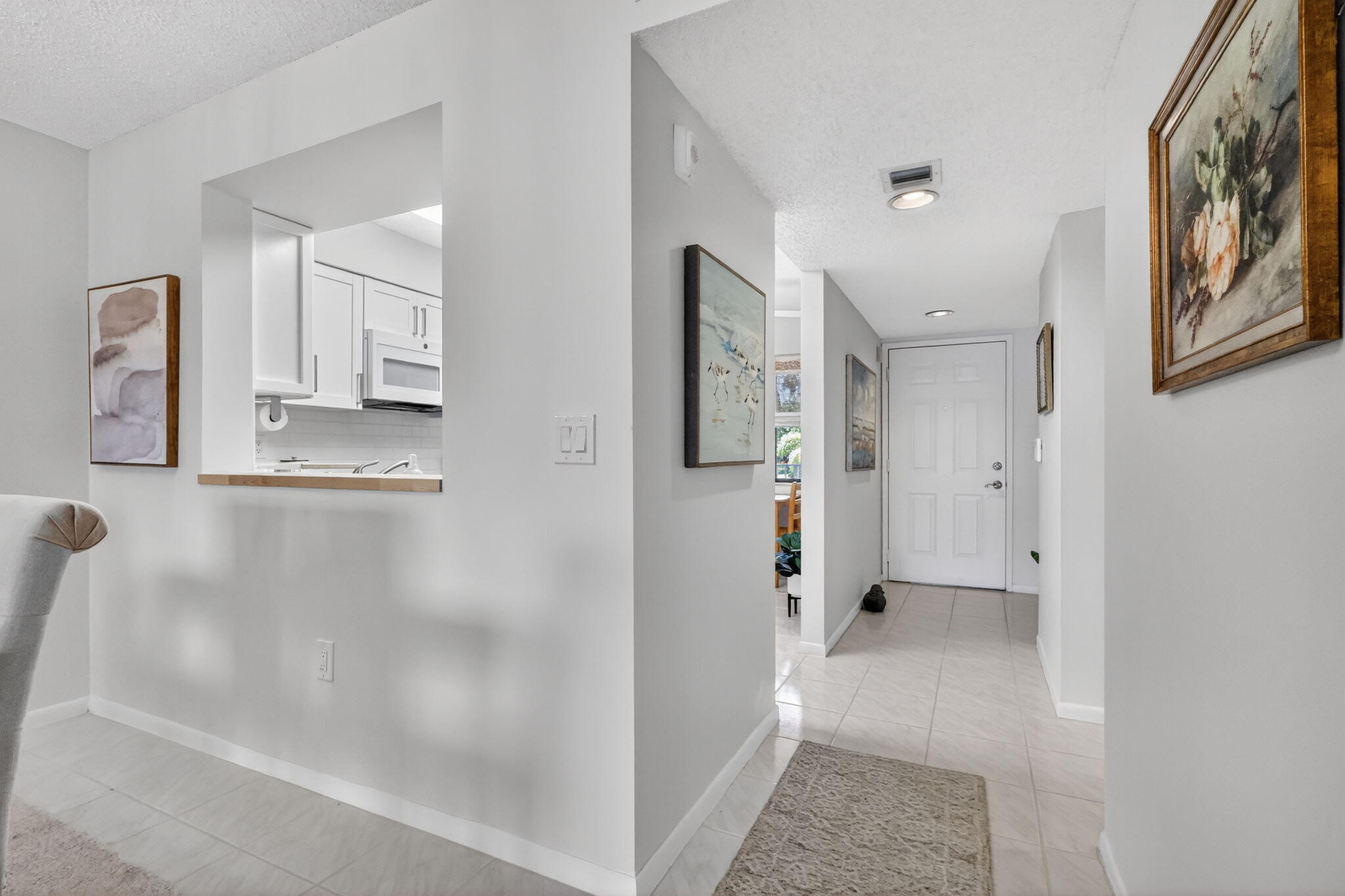 HUNTINGTON POINTE - Residential