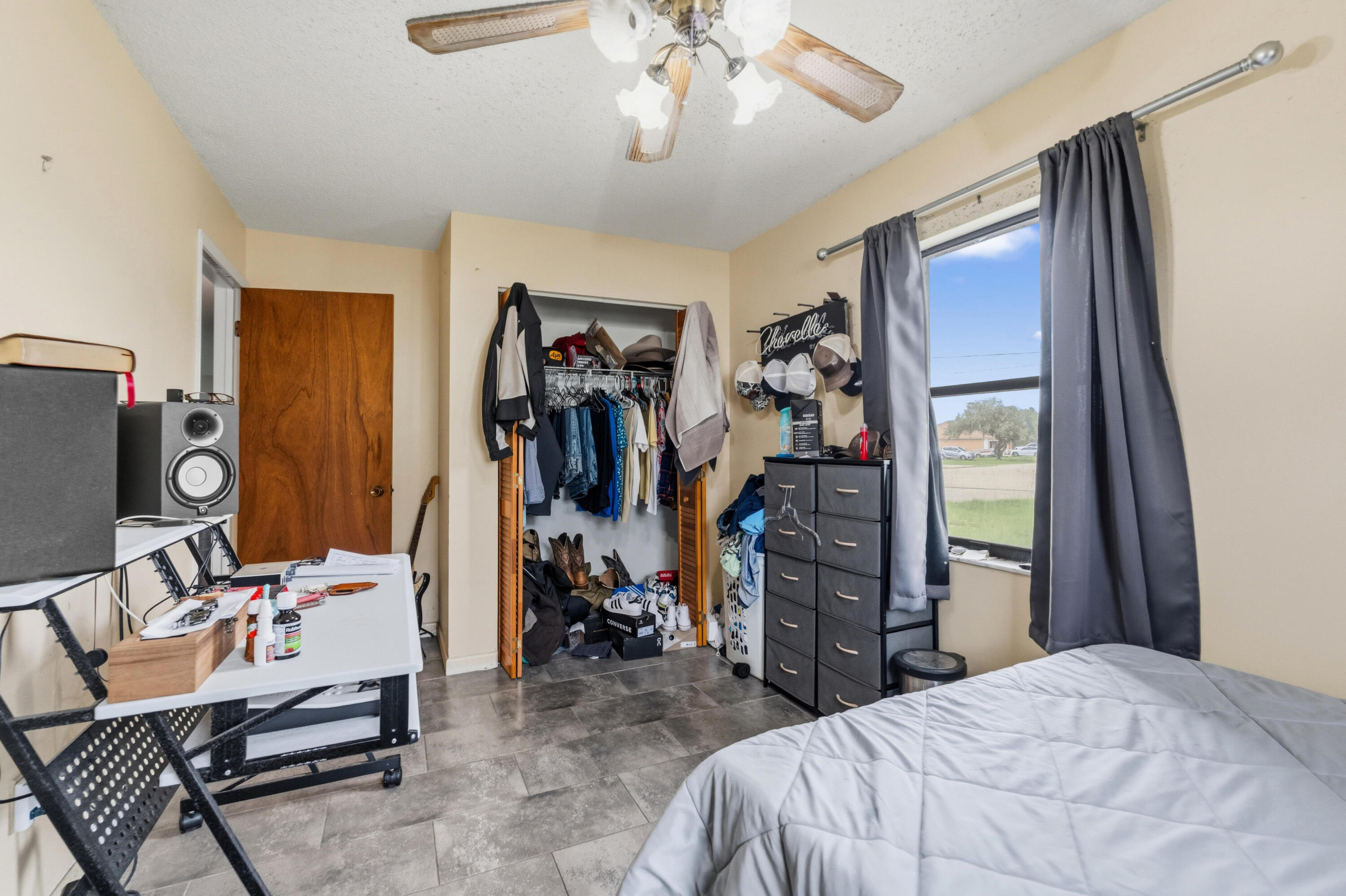AVON PARK LAKES - Residential