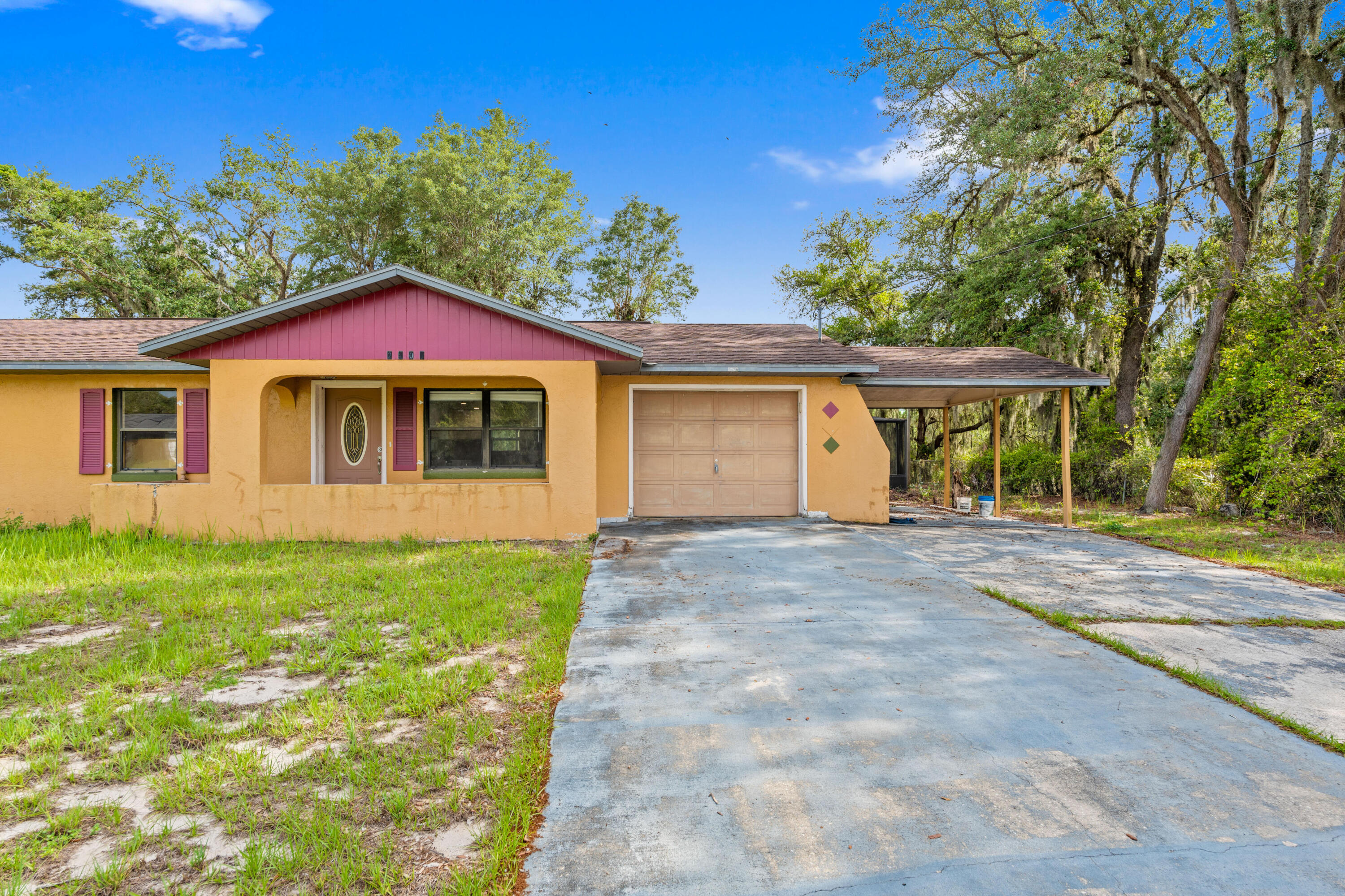 AVON PARK LAKES - Residential