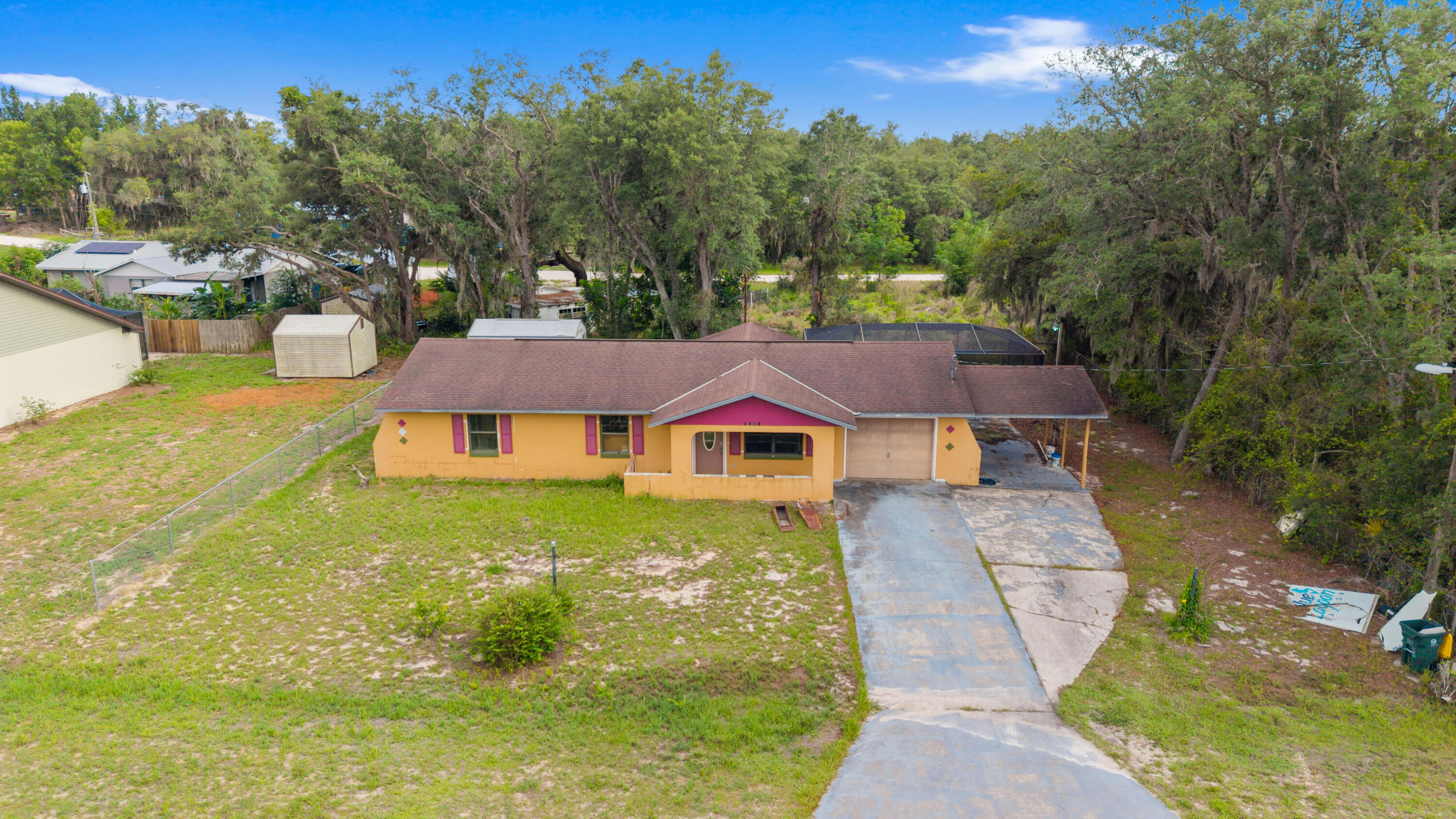AVON PARK LAKES - Residential