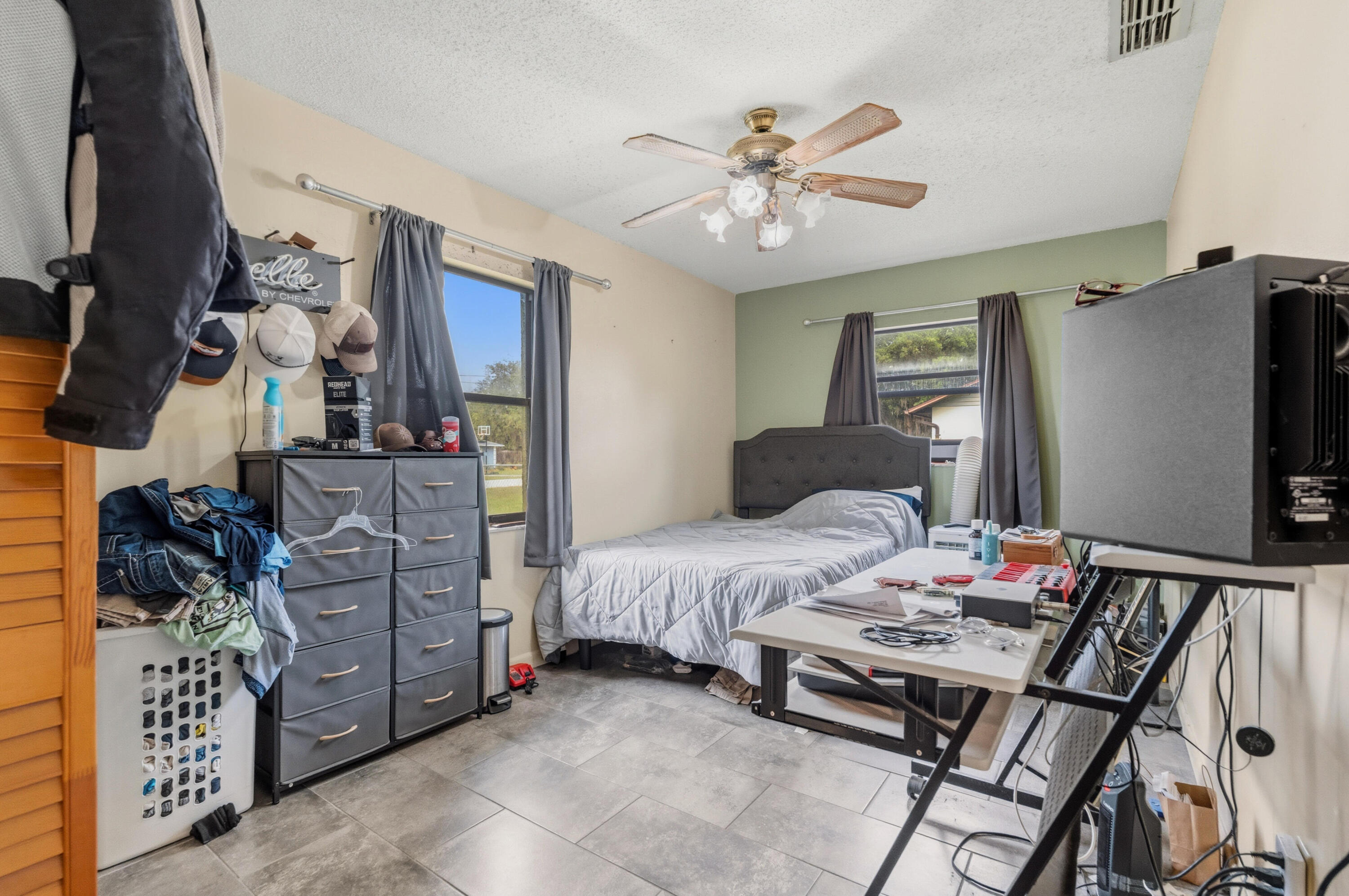 AVON PARK LAKES - Residential