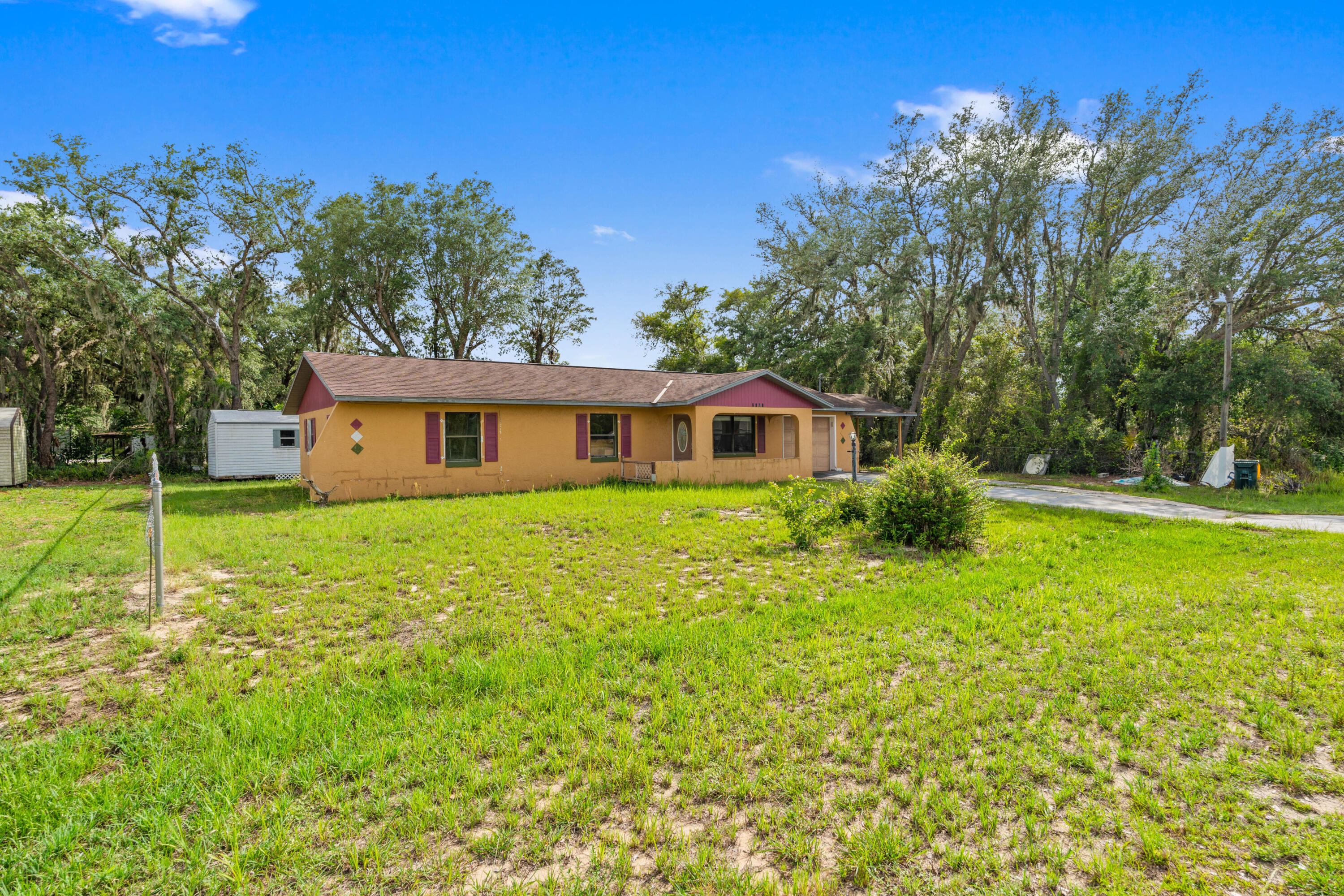 AVON PARK LAKES - Residential