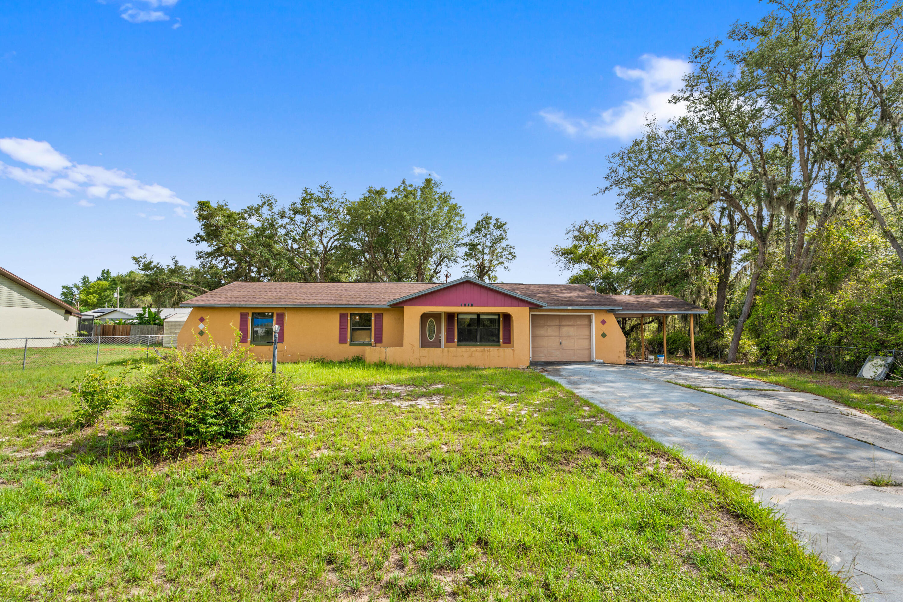 AVON PARK LAKES - Residential