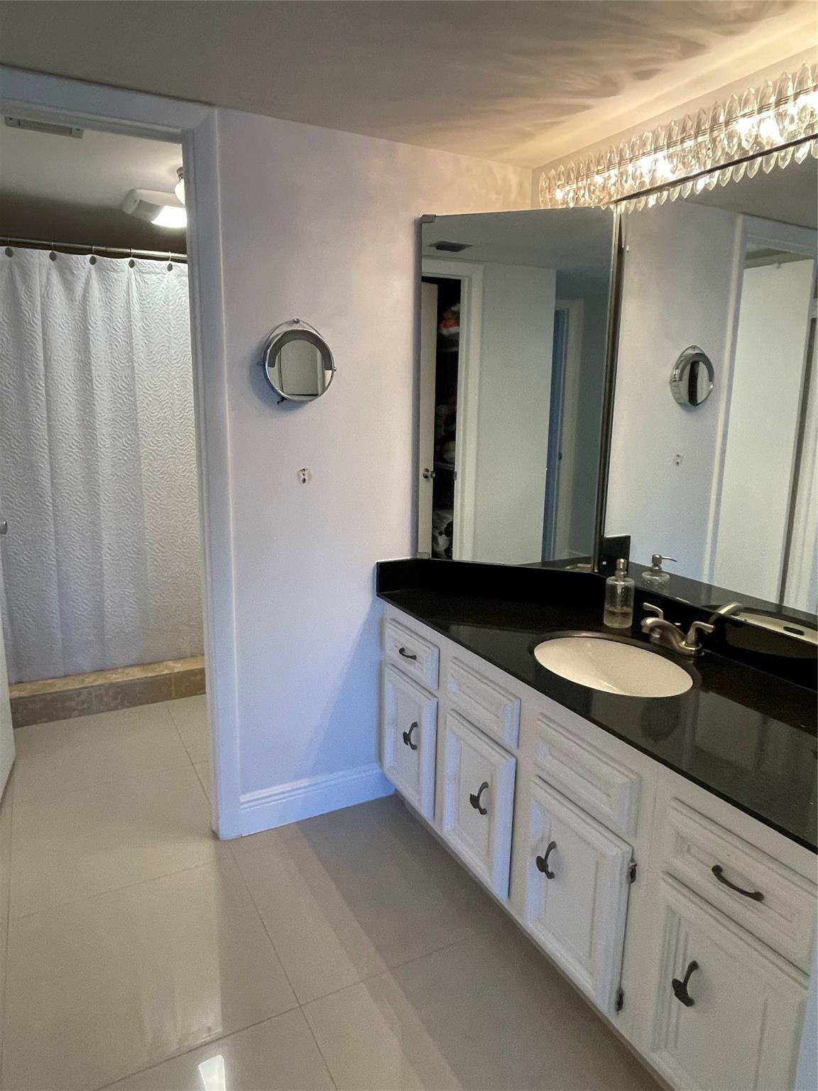 PLAYA DEL SOL CONDO - Residential