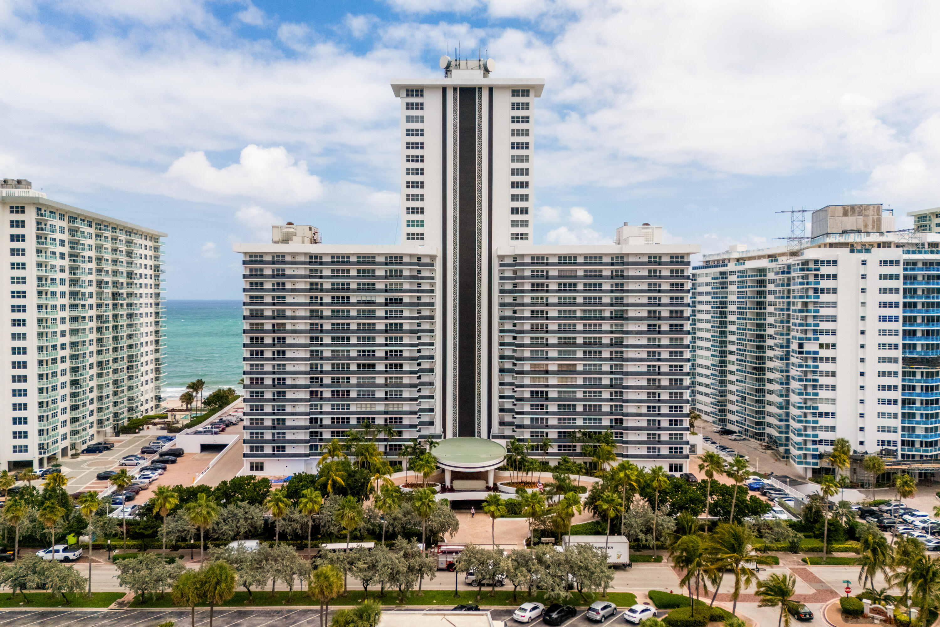 PLAYA DEL SOL CONDO - Residential