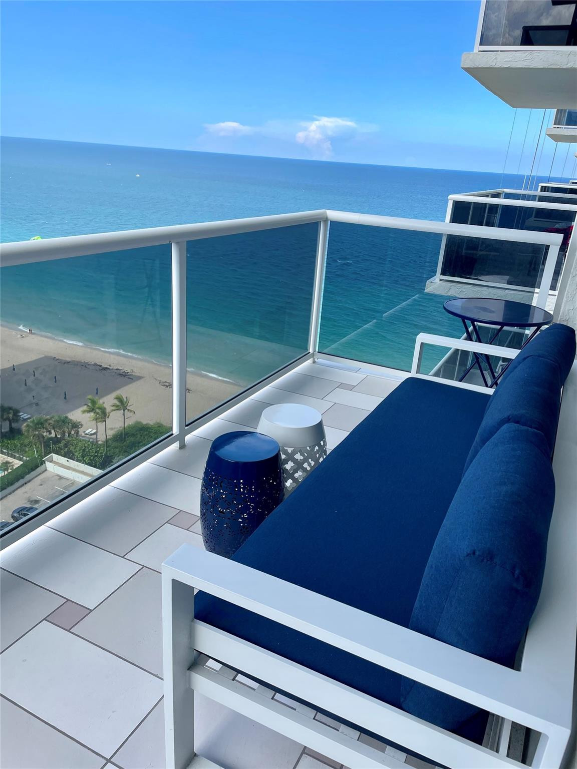 PLAYA DEL SOL CONDO - Residential