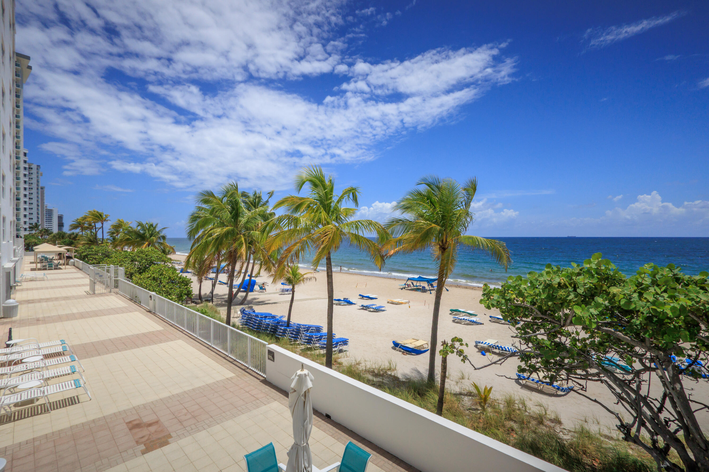 PLAYA DEL SOL CONDO - Residential
