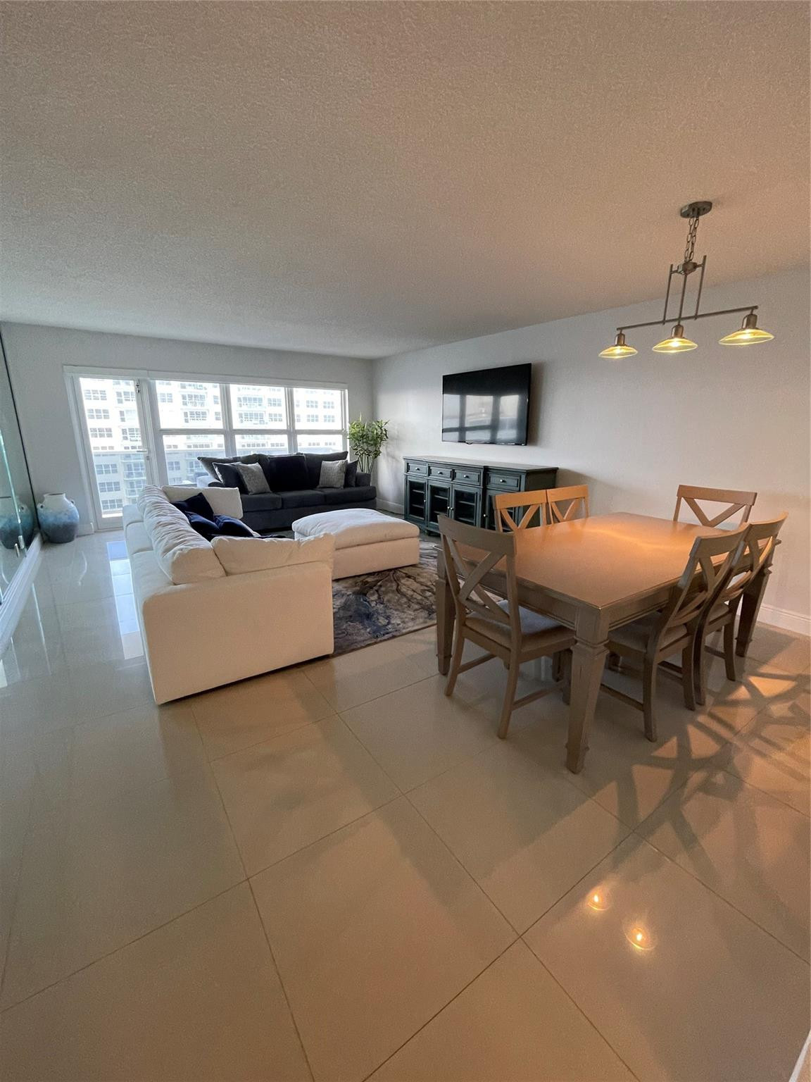 PLAYA DEL SOL CONDO - Residential
