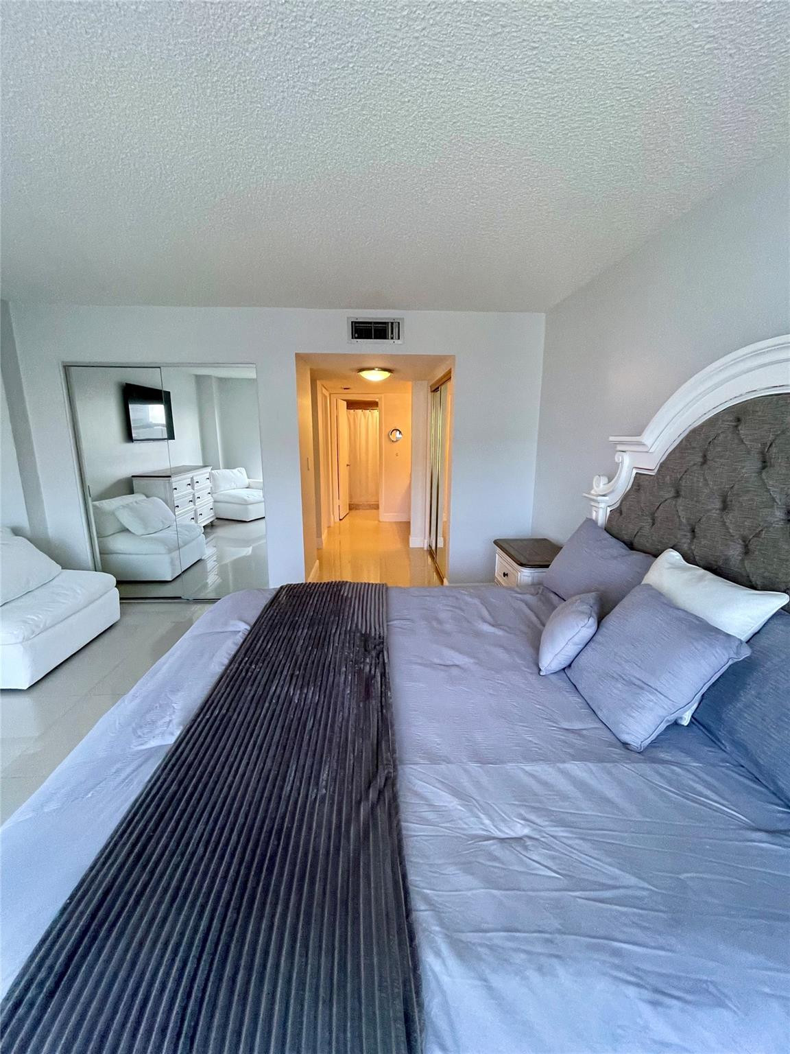 PLAYA DEL SOL CONDO - Residential