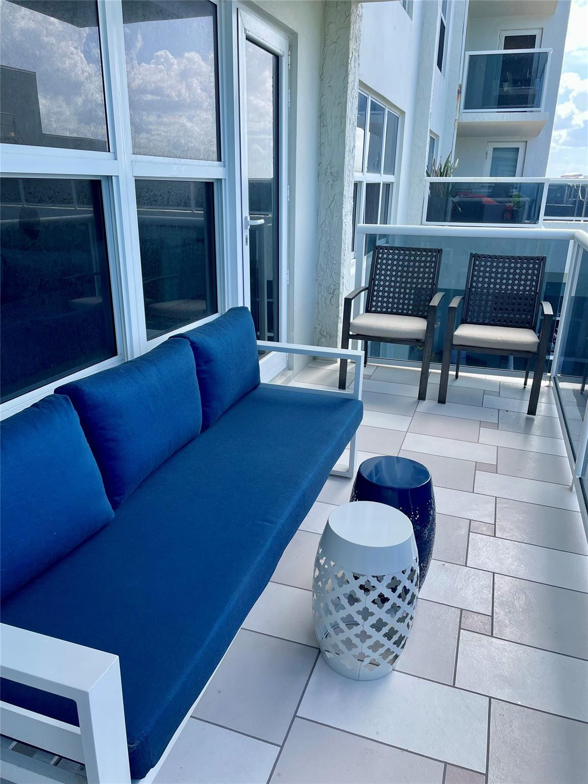 PLAYA DEL SOL CONDO - Residential