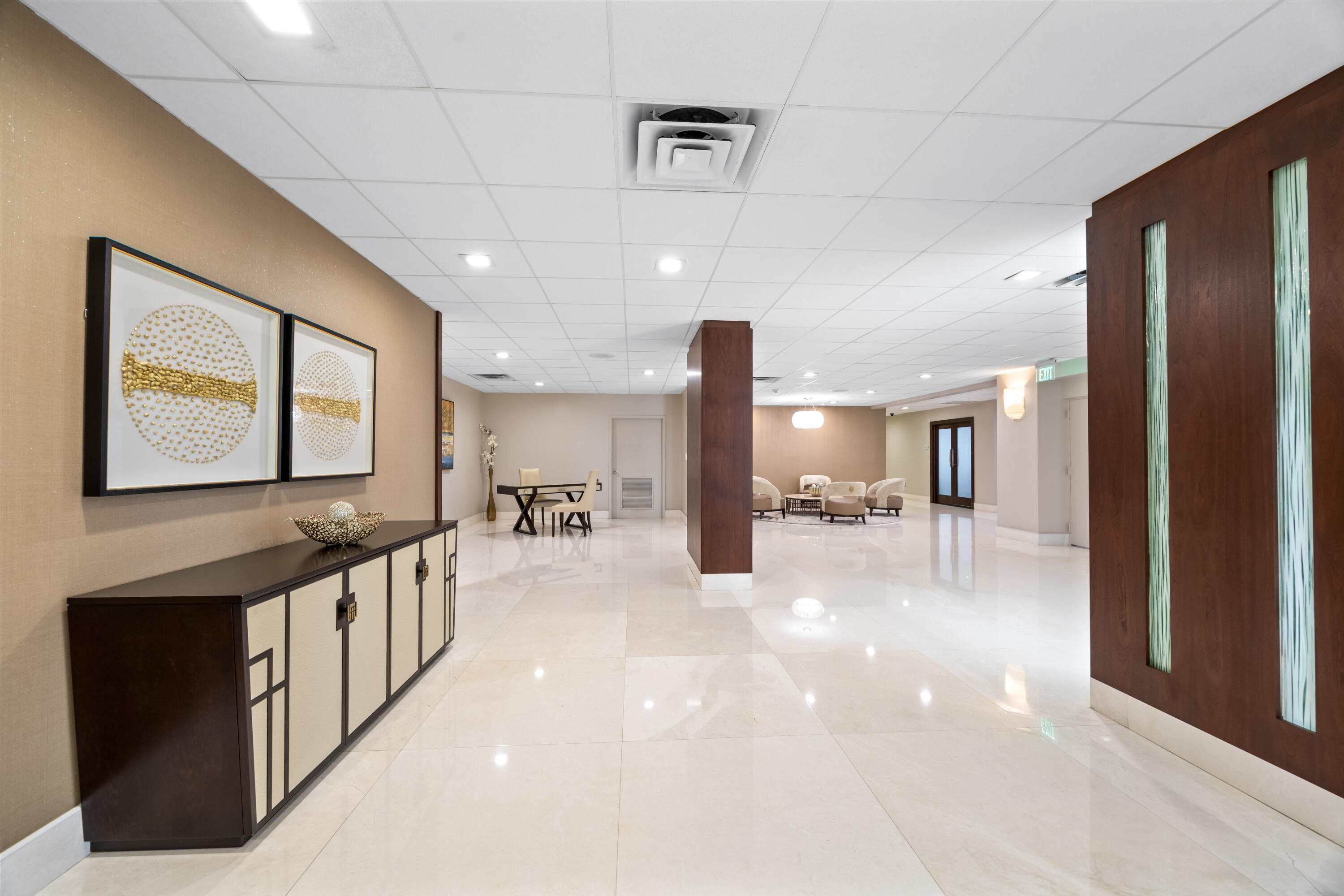 PLAYA DEL SOL CONDO - Residential