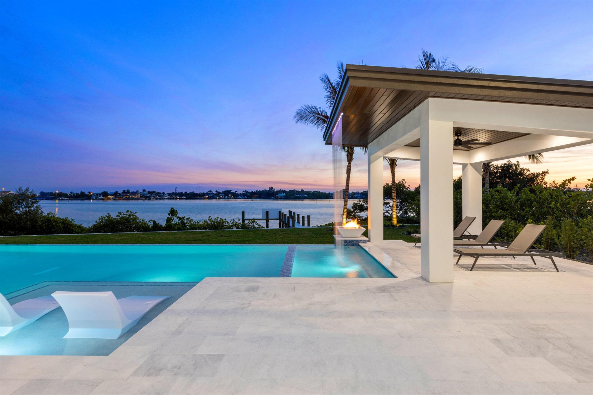 RIVERSIDE ON THE LOXAHATCHEE - Residential