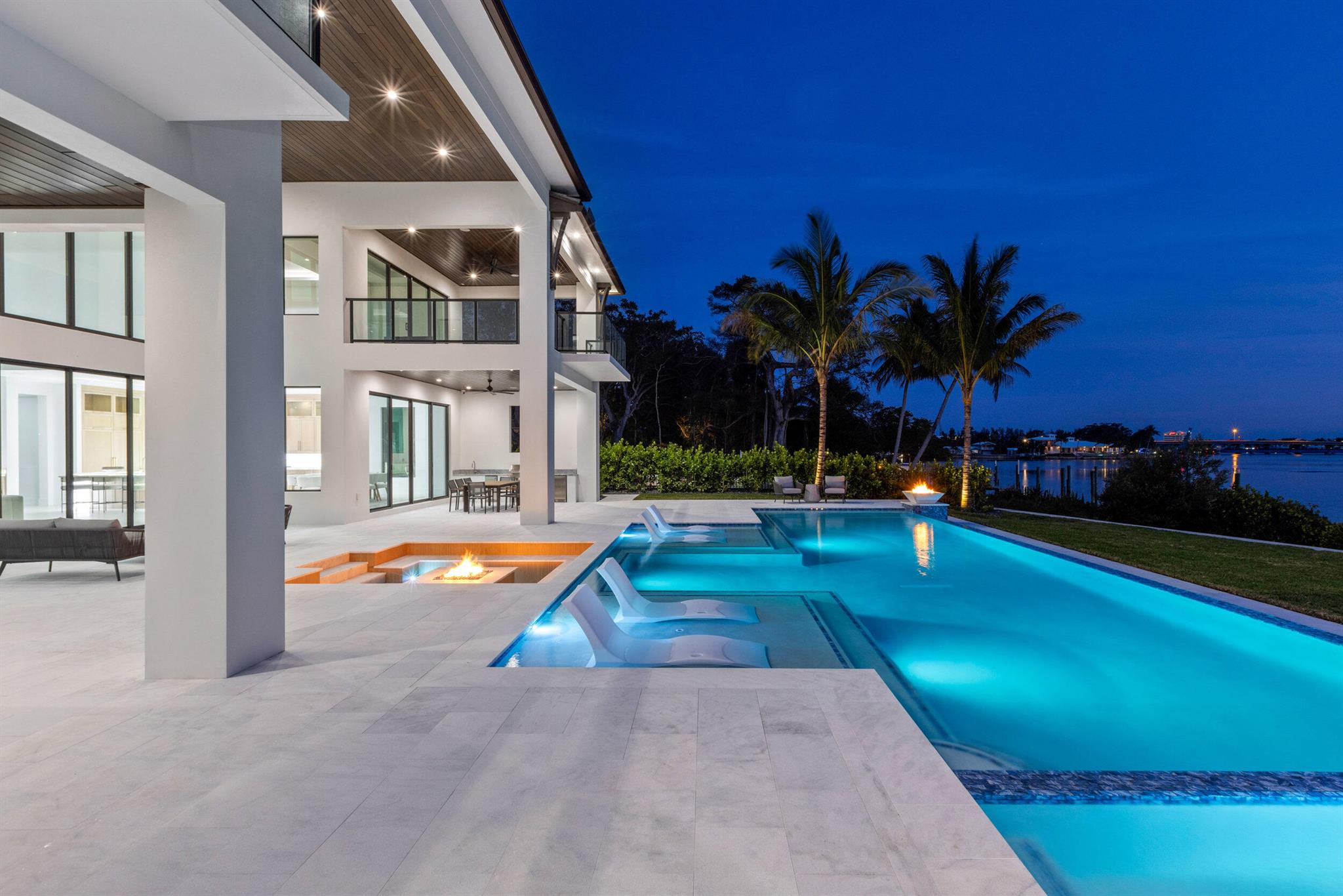 RIVERSIDE ON THE LOXAHATCHEE - Residential