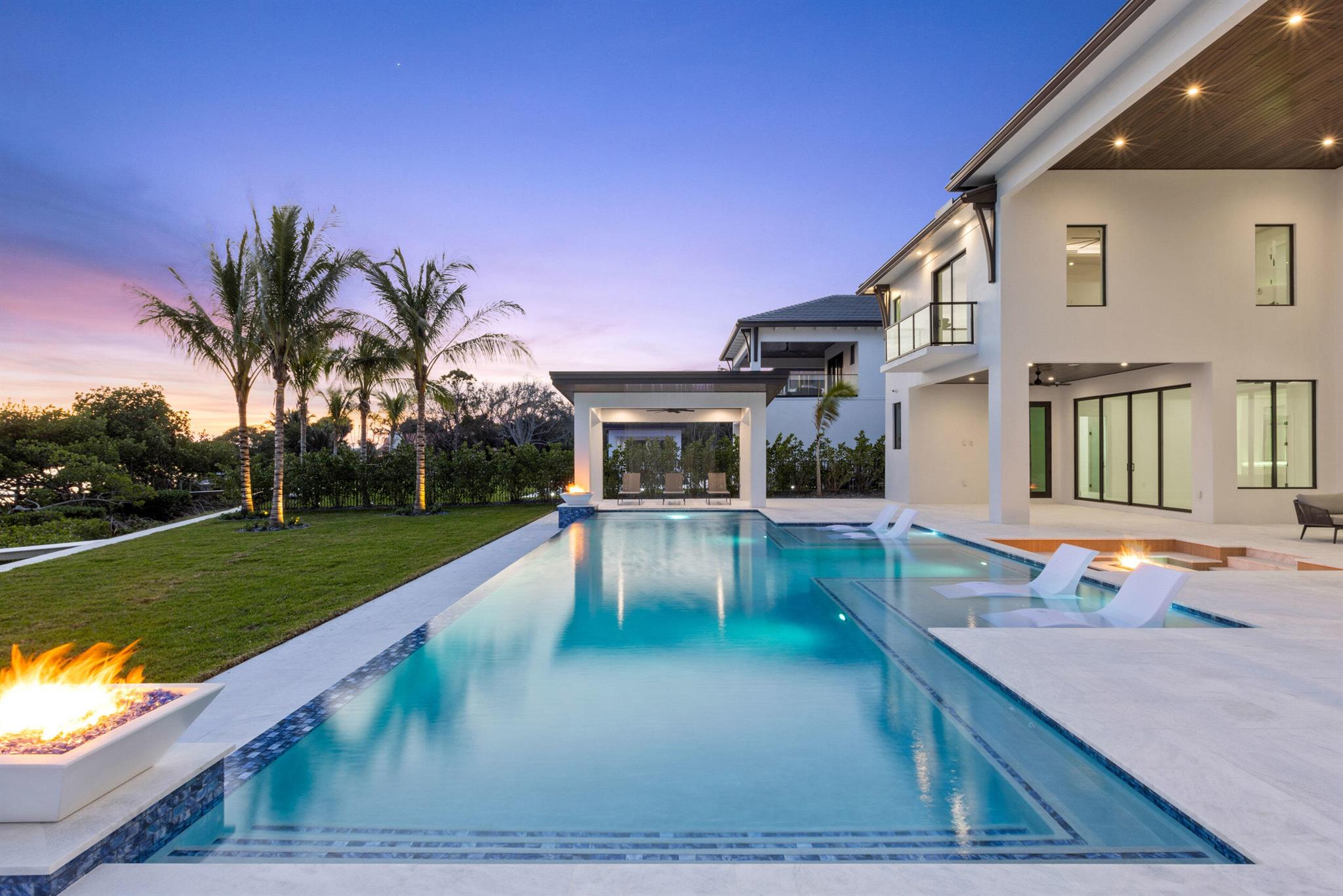 RIVERSIDE ON THE LOXAHATCHEE - Residential