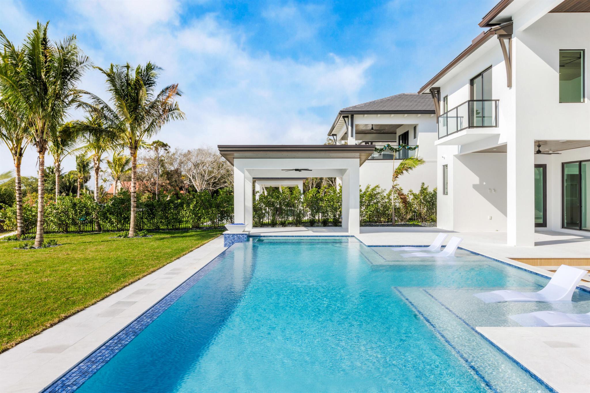 RIVERSIDE ON THE LOXAHATCHEE - Residential