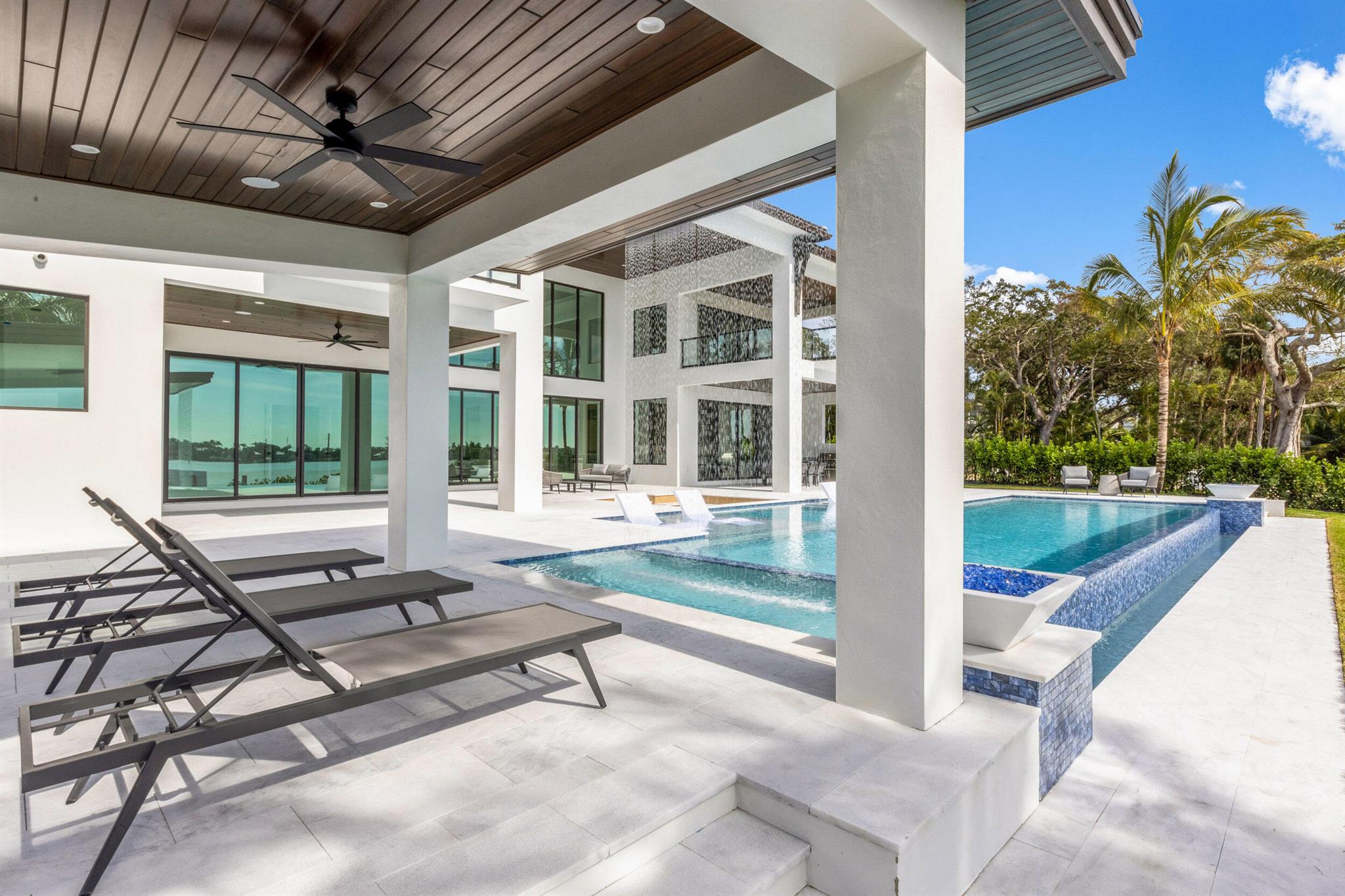 RIVERSIDE ON THE LOXAHATCHEE - Residential