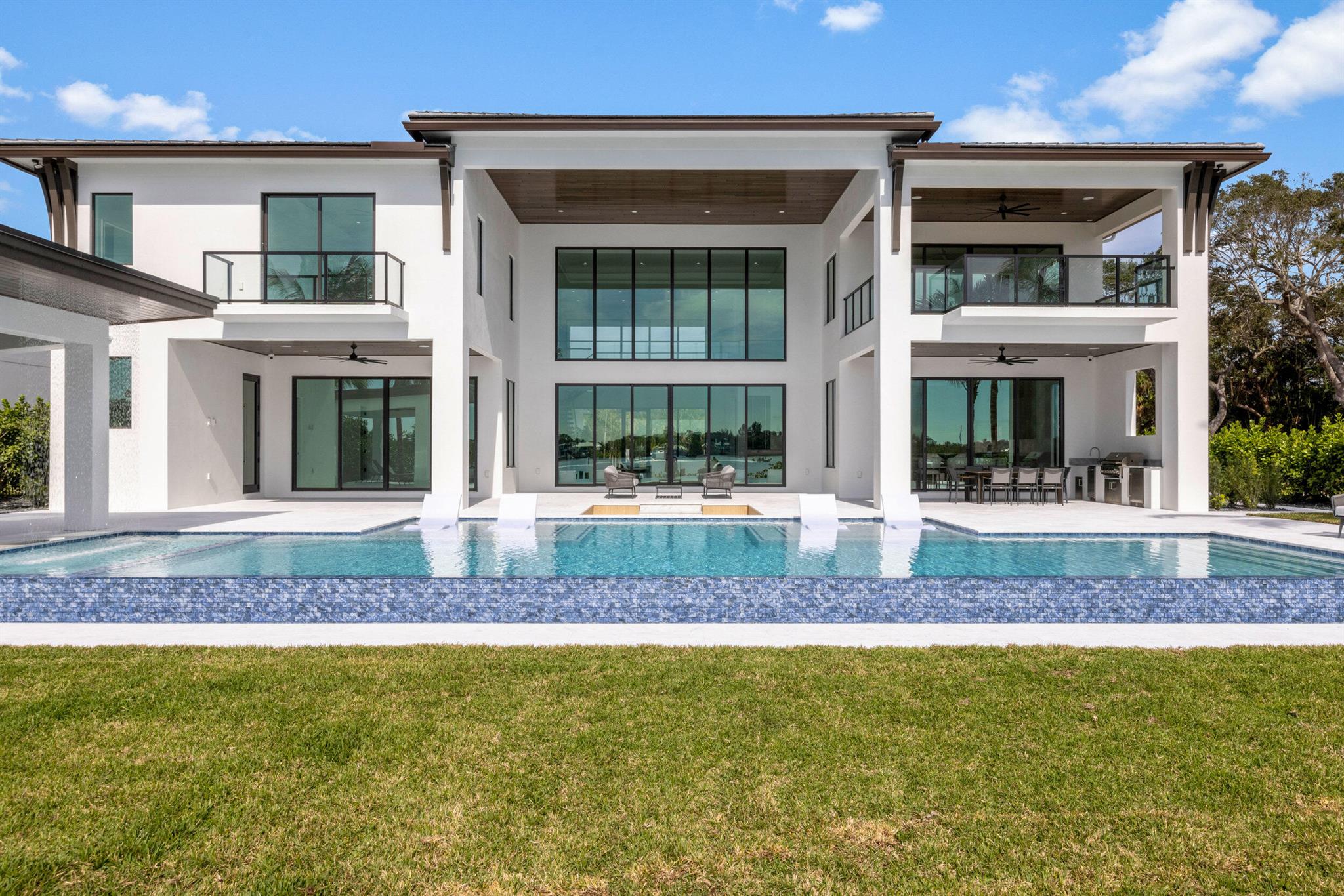 RIVERSIDE ON THE LOXAHATCHEE - Residential