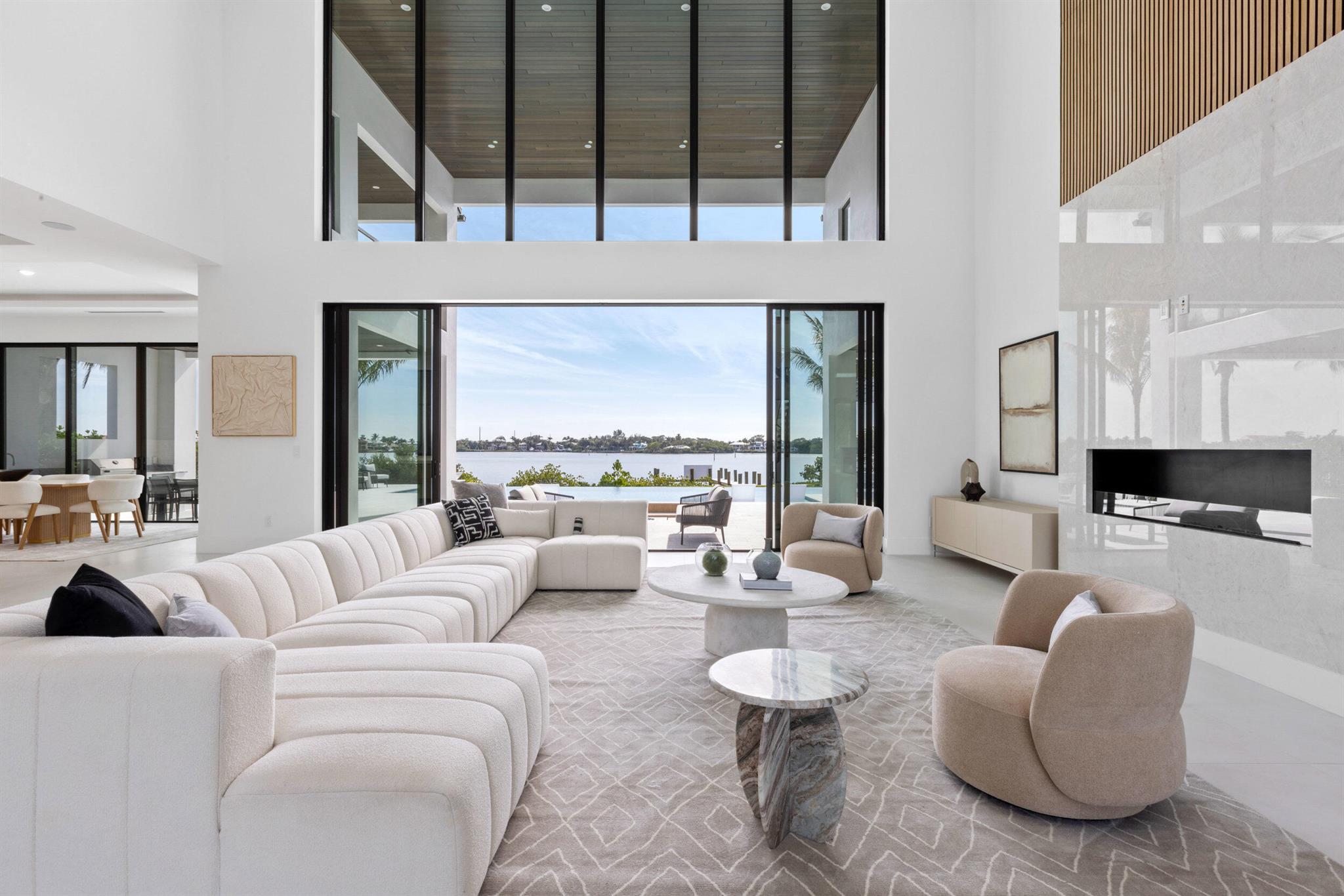 RIVERSIDE ON THE LOXAHATCHEE - Residential
