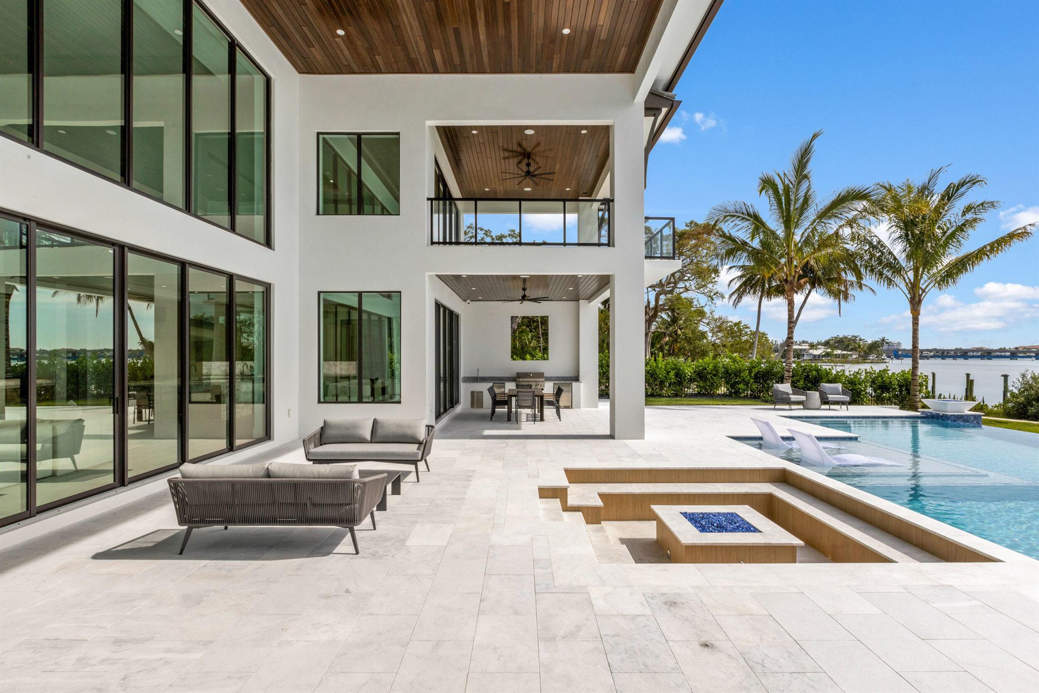 RIVERSIDE ON THE LOXAHATCHEE - Residential