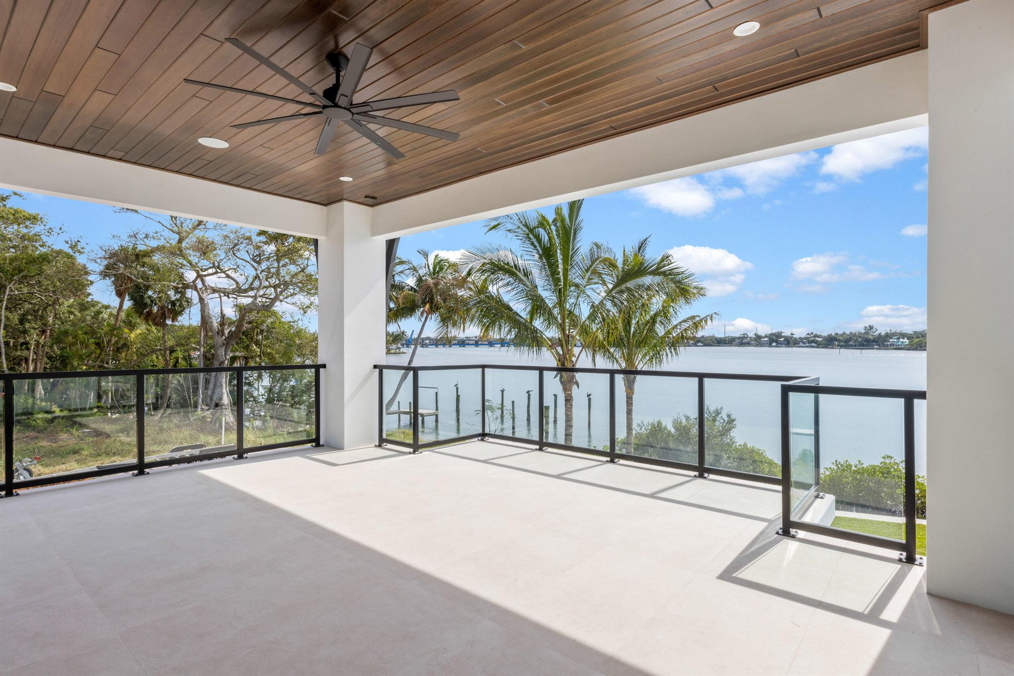 RIVERSIDE ON THE LOXAHATCHEE - Residential