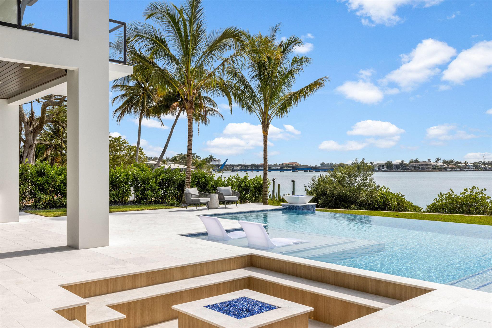 RIVERSIDE ON THE LOXAHATCHEE - Residential