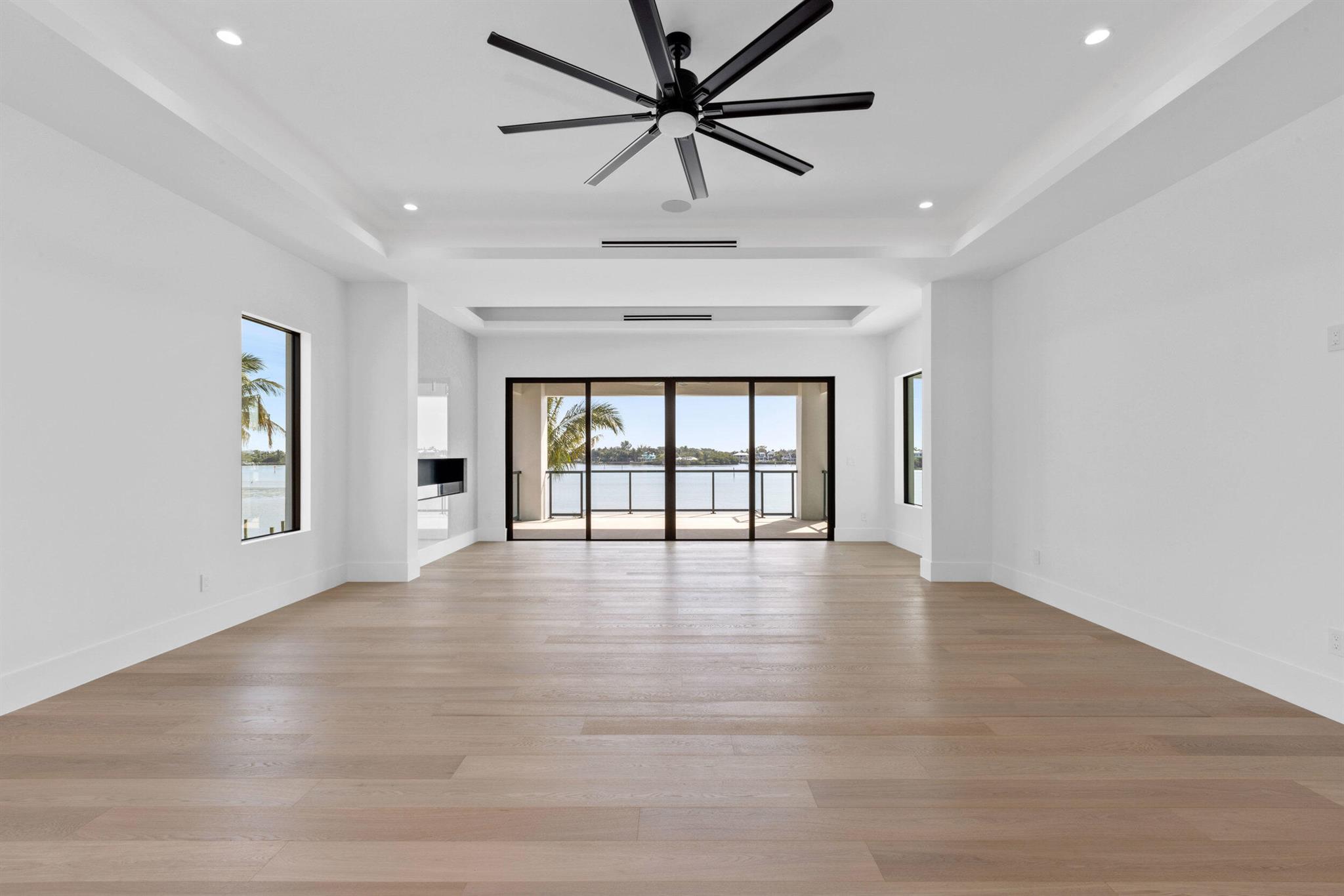 RIVERSIDE ON THE LOXAHATCHEE - Residential