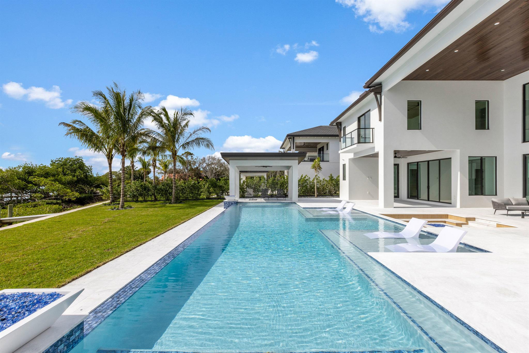 RIVERSIDE ON THE LOXAHATCHEE - Residential