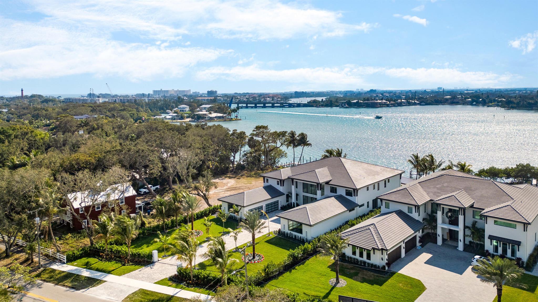 RIVERSIDE ON THE LOXAHATCHEE - Residential