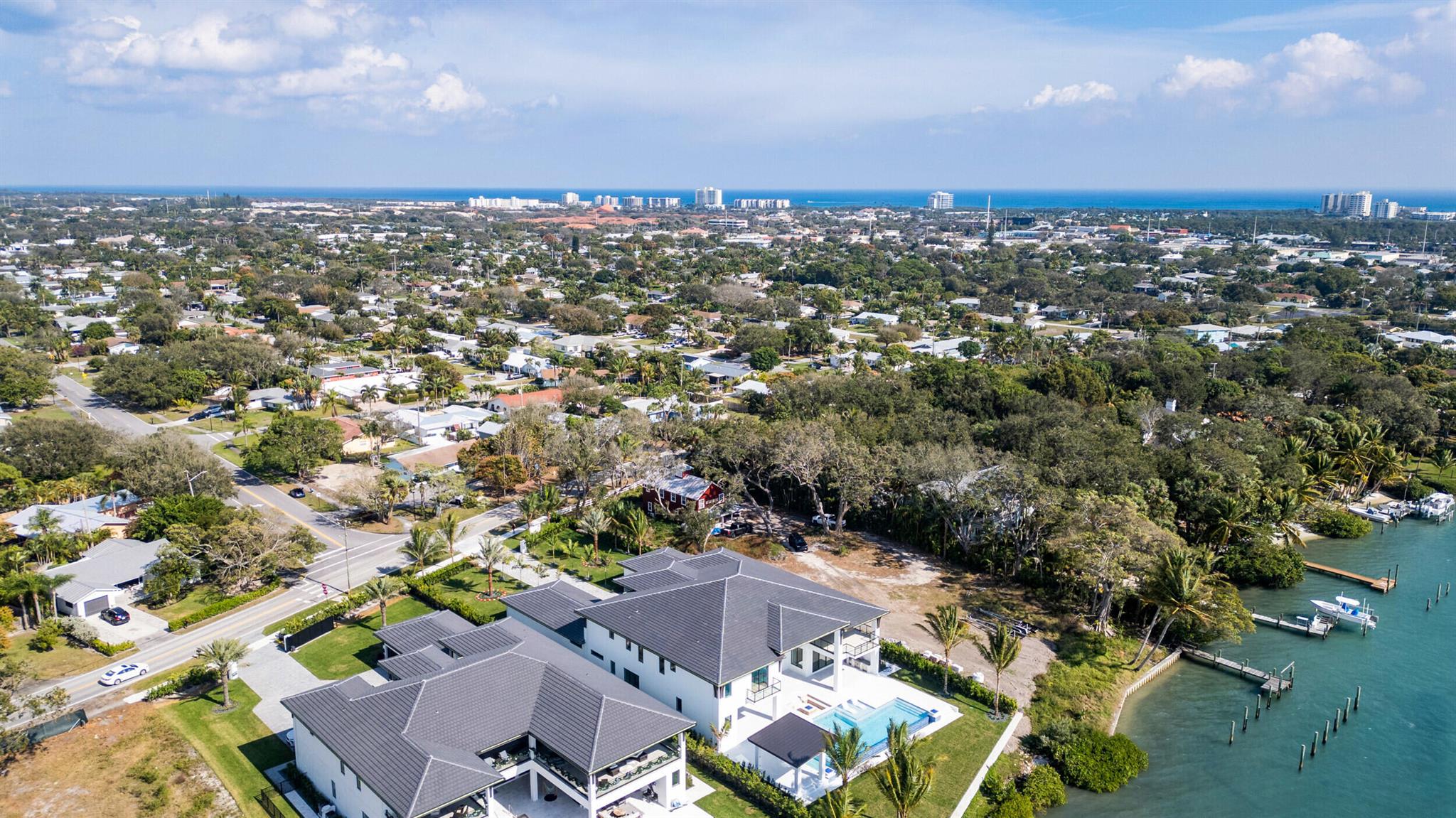 RIVERSIDE ON THE LOXAHATCHEE - Residential