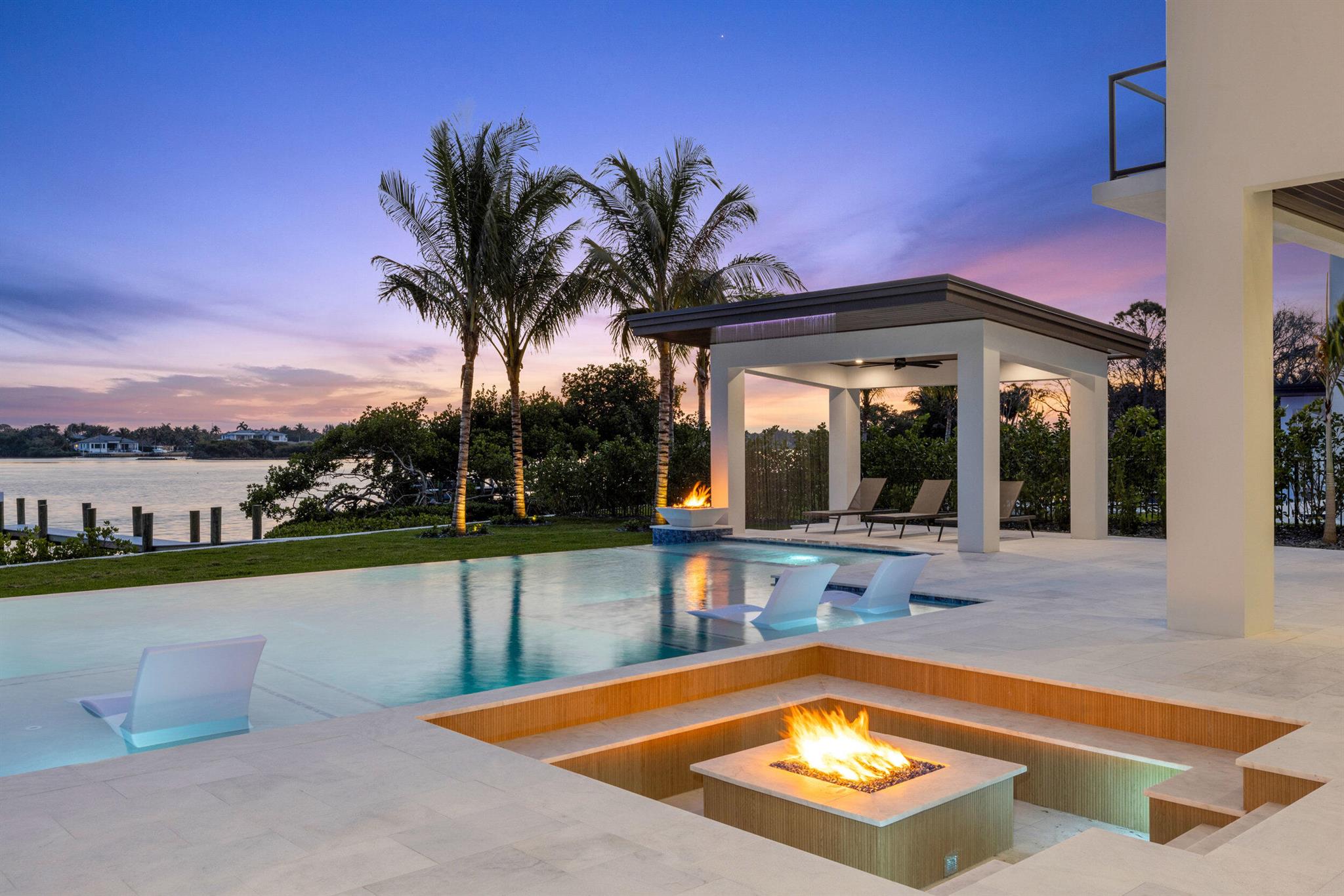 RIVERSIDE ON THE LOXAHATCHEE - Residential