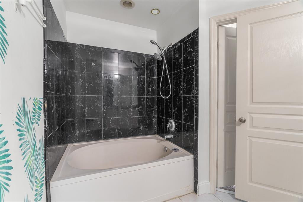 BANYAN OAKRIDGE COMMERCIAL PLAT - Residential