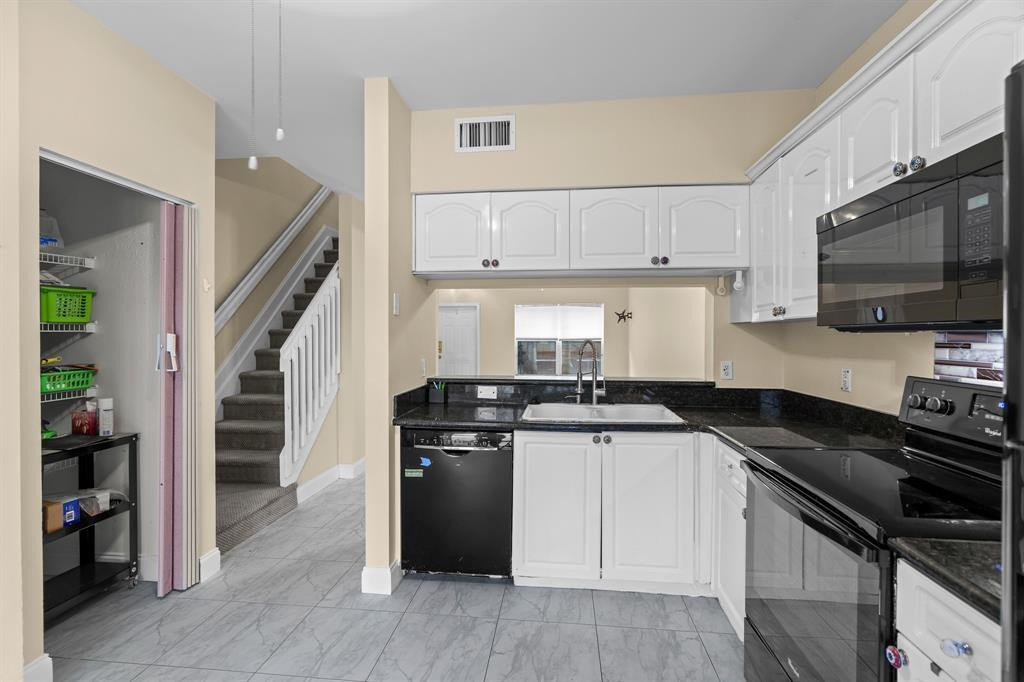 BANYAN OAKRIDGE COMMERCIAL PLAT - Residential
