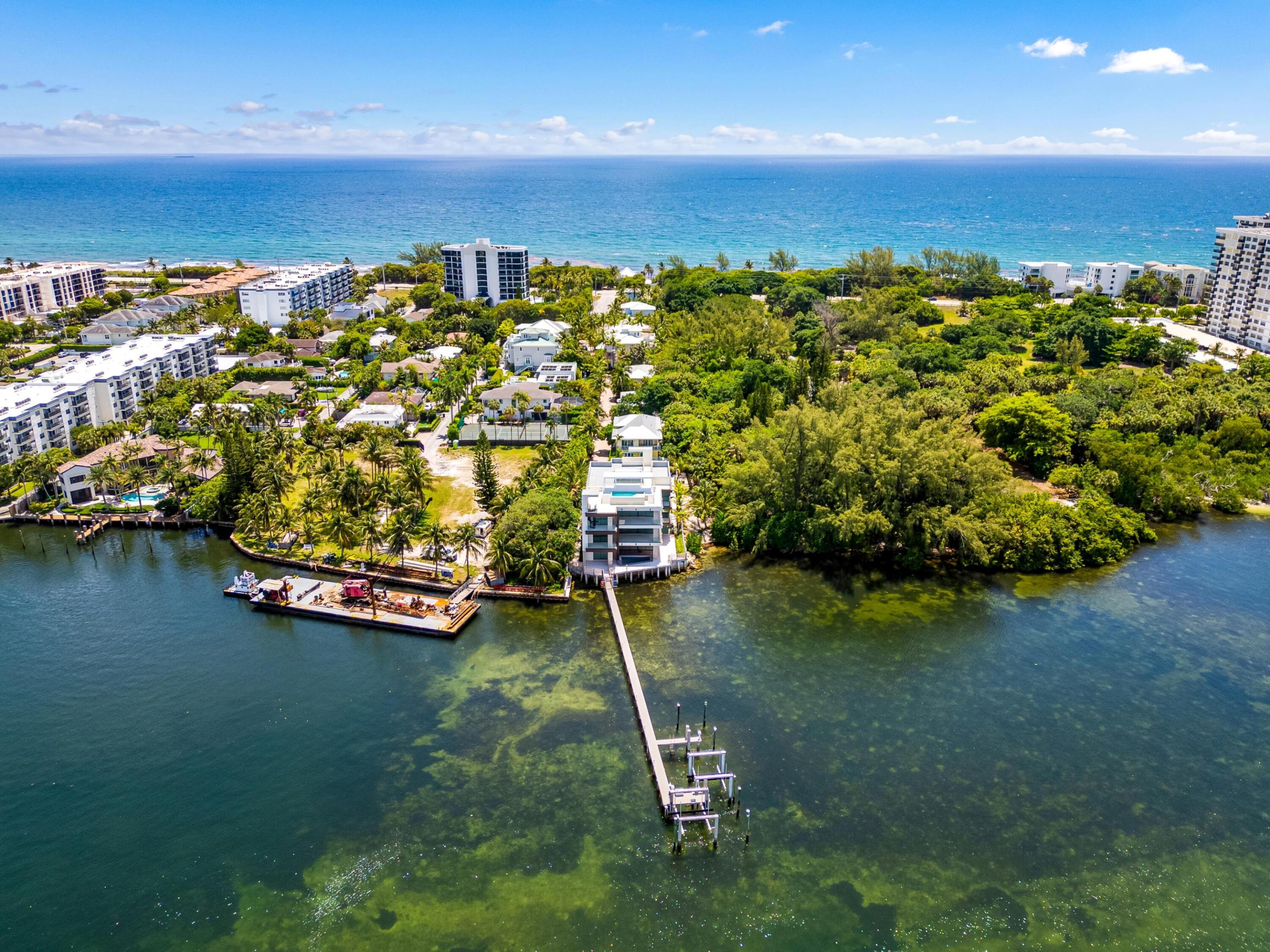 MANATEE POINTE AT LAGO MAR CONDO - Residential