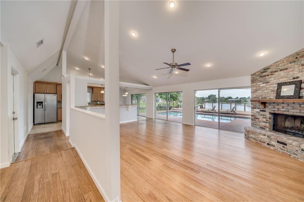 Jacaranda Lakes WIDE LAKE - Residential