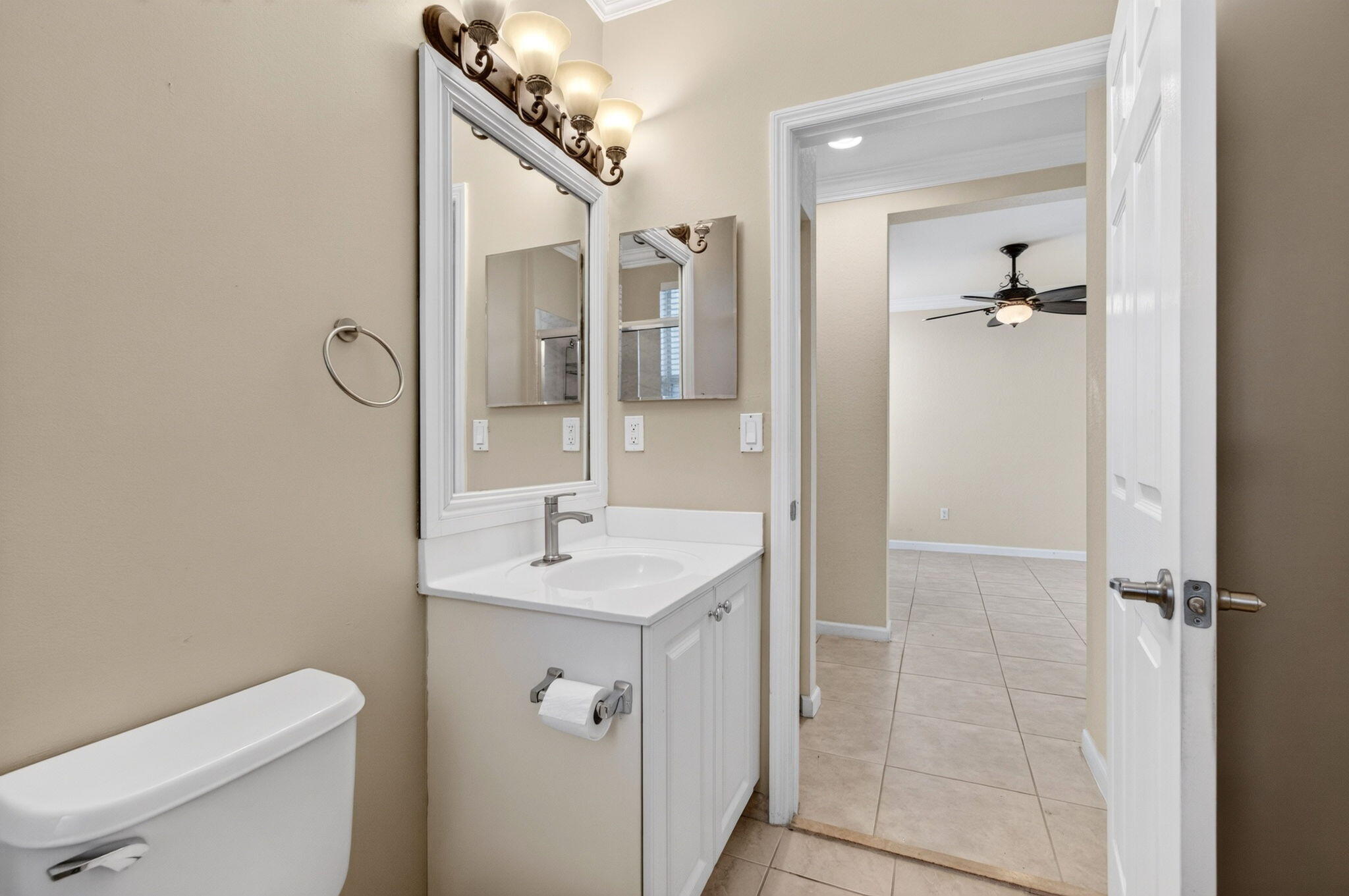 PALOMA LAKES CONDOMINIUM NO 1 - Residential