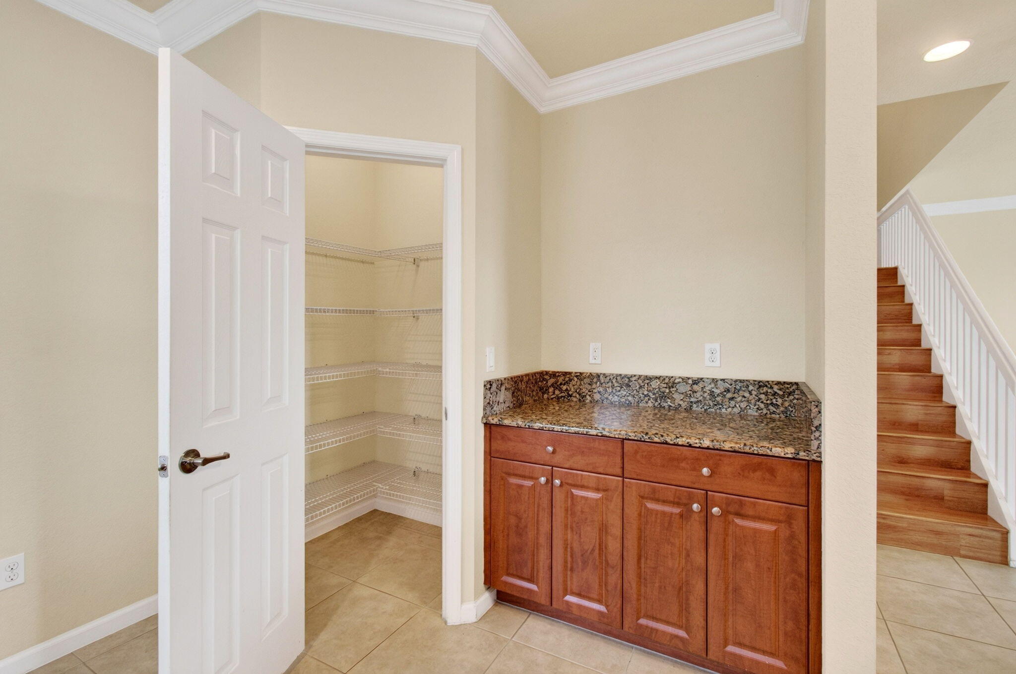 PALOMA LAKES CONDOMINIUM NO 1 - Residential