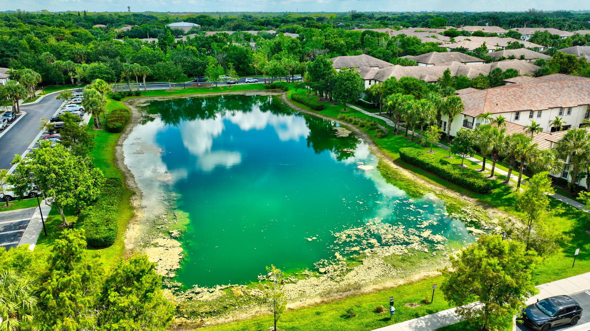 PALOMA LAKES CONDOMINIUM NO 1 - Residential