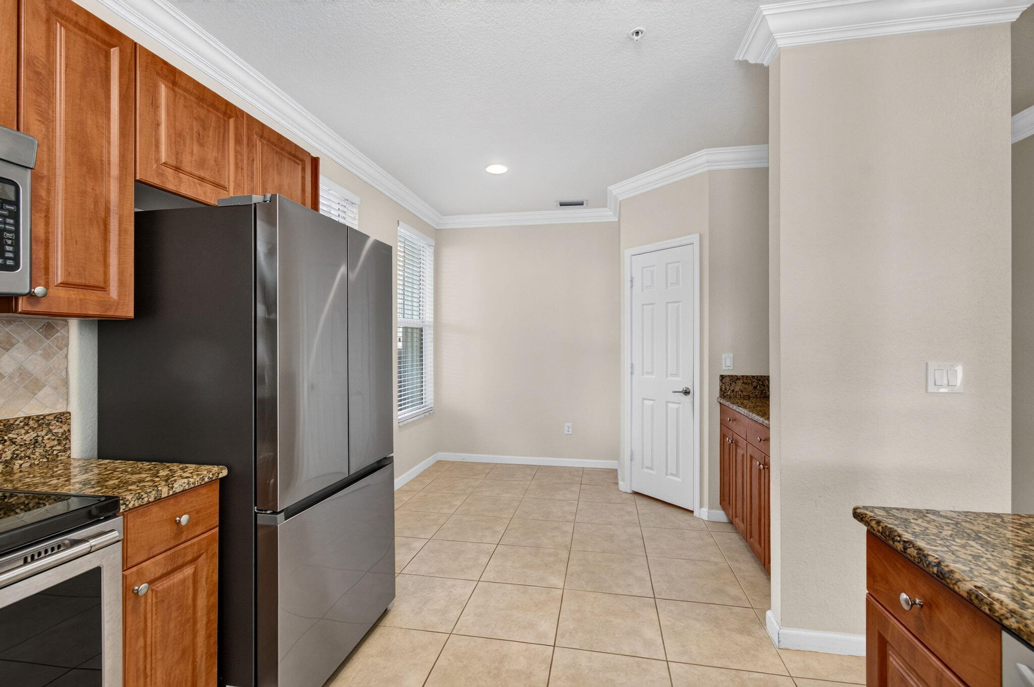 PALOMA LAKES CONDOMINIUM NO 1 - Residential