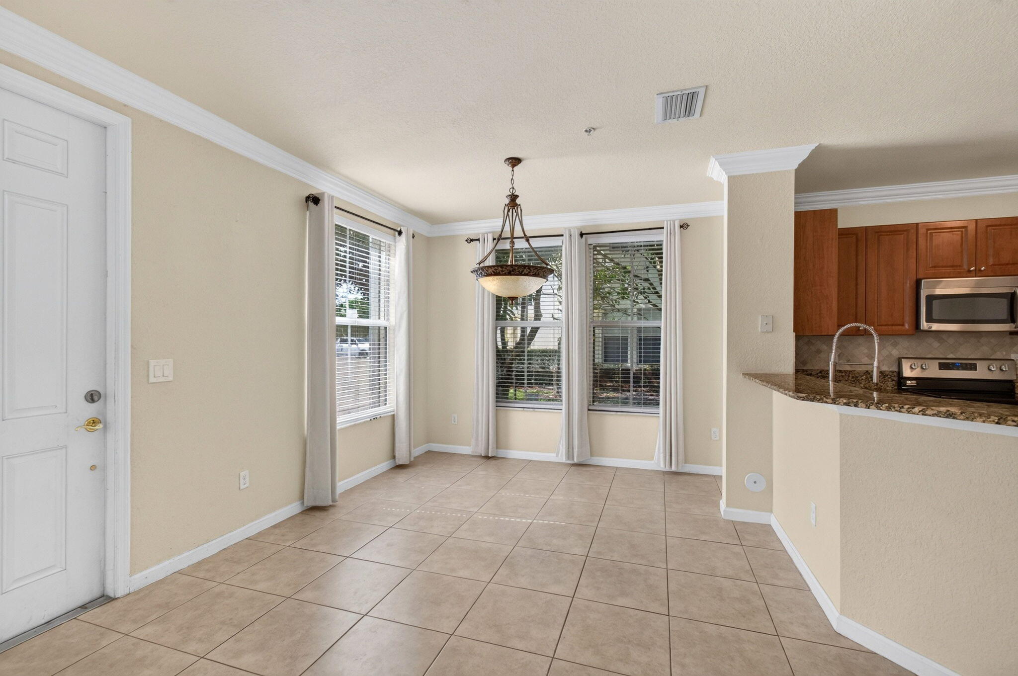 PALOMA LAKES CONDOMINIUM NO 1 - Residential