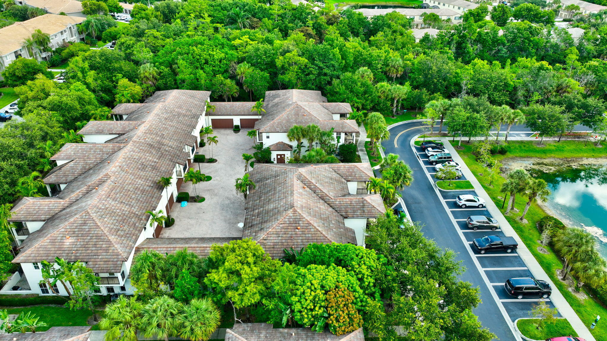 PALOMA LAKES CONDOMINIUM NO 1 - Residential