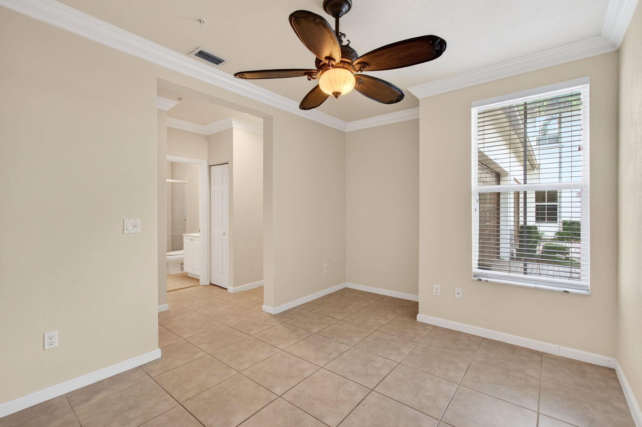 PALOMA LAKES CONDOMINIUM NO 1 - Residential