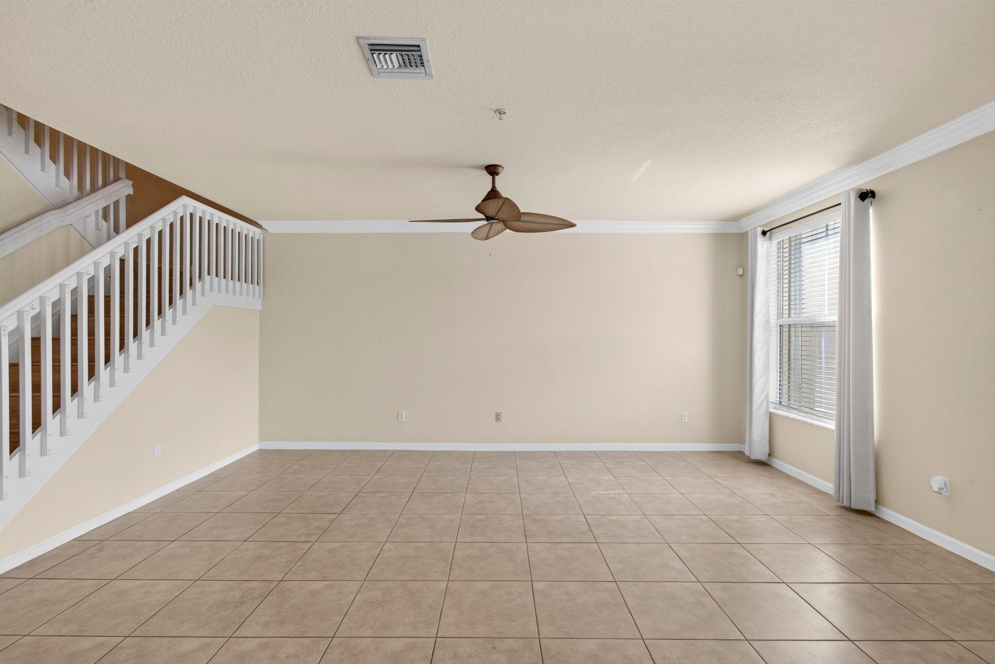 PALOMA LAKES CONDOMINIUM NO 1 - Residential