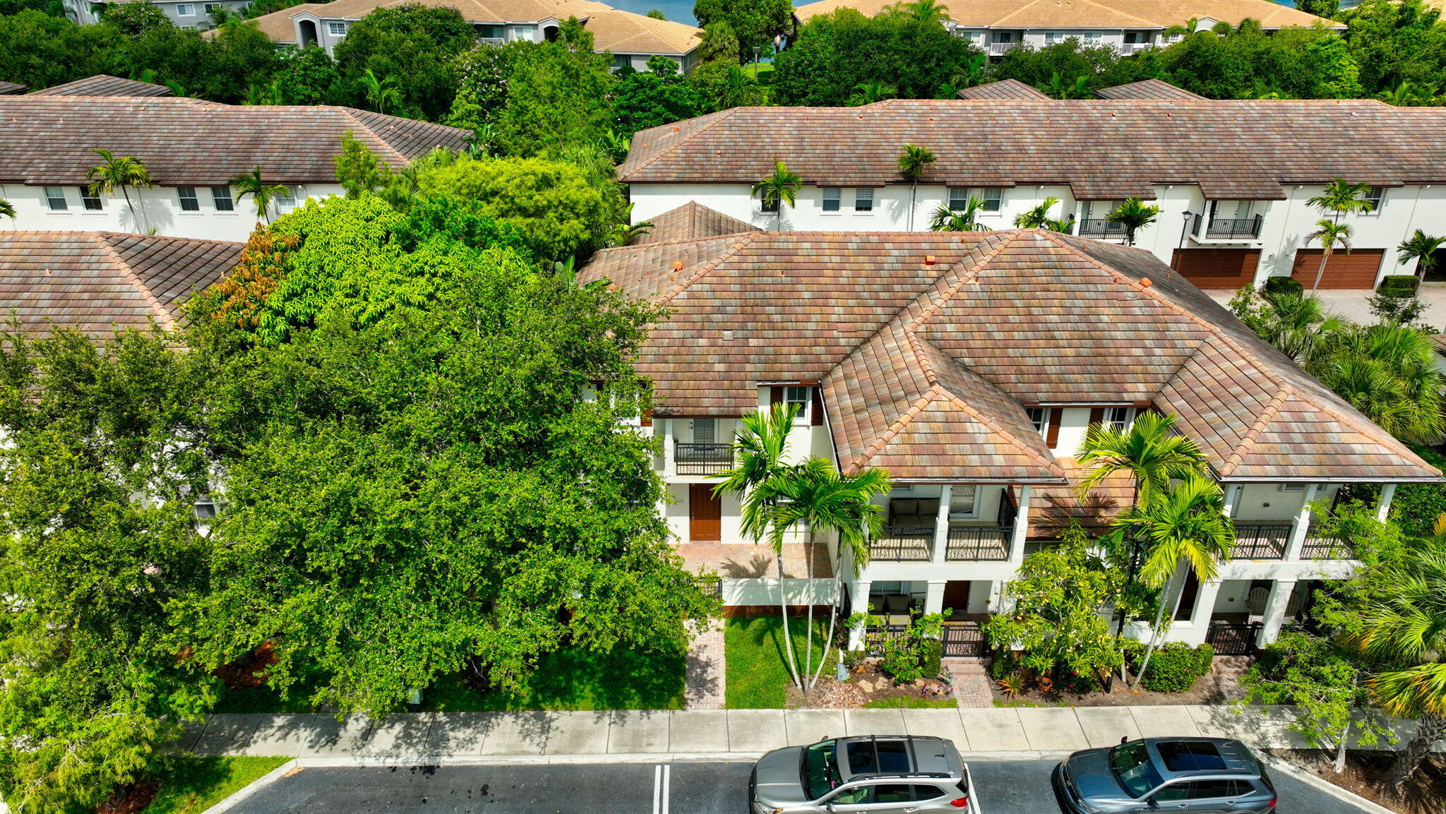 PALOMA LAKES CONDOMINIUM NO 1 - Residential